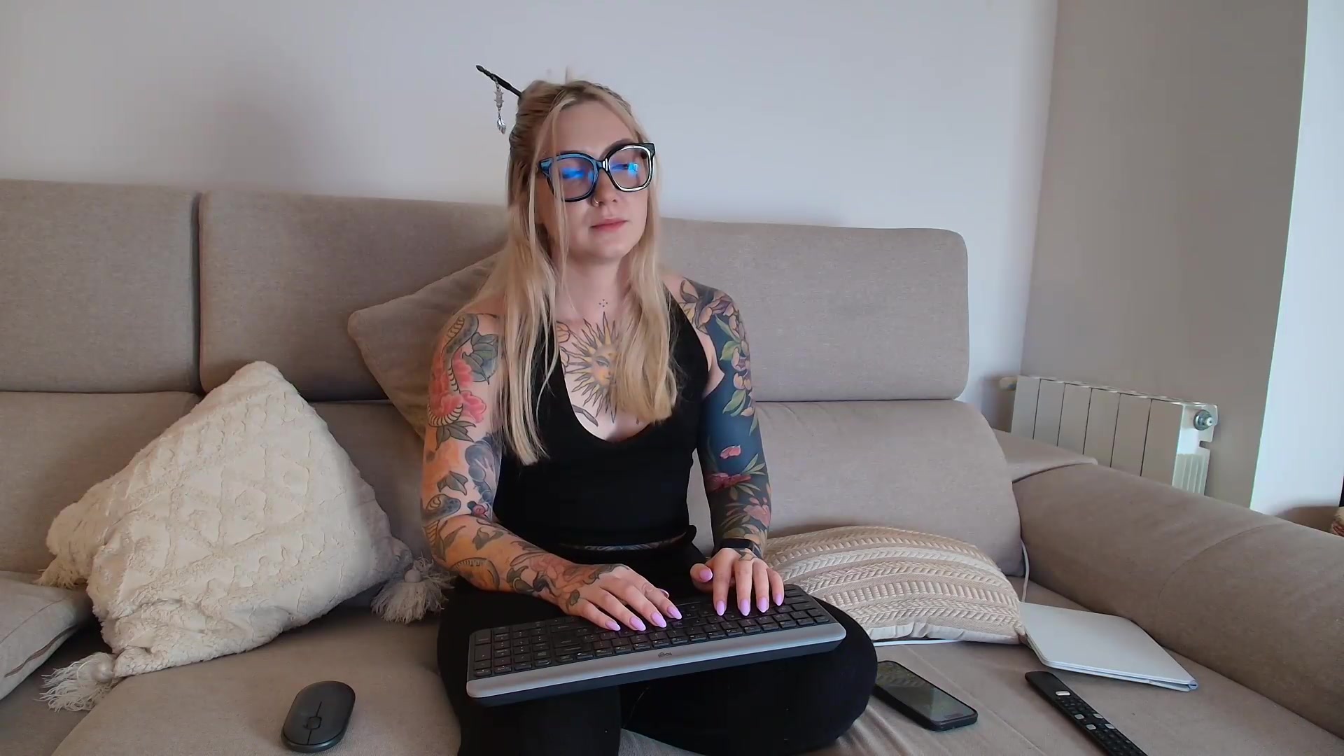 Gallery image thumbnail from Tattoo_bbgirl's myfreecams stream on, 08/22/2026, 19:45 image 20 of 20