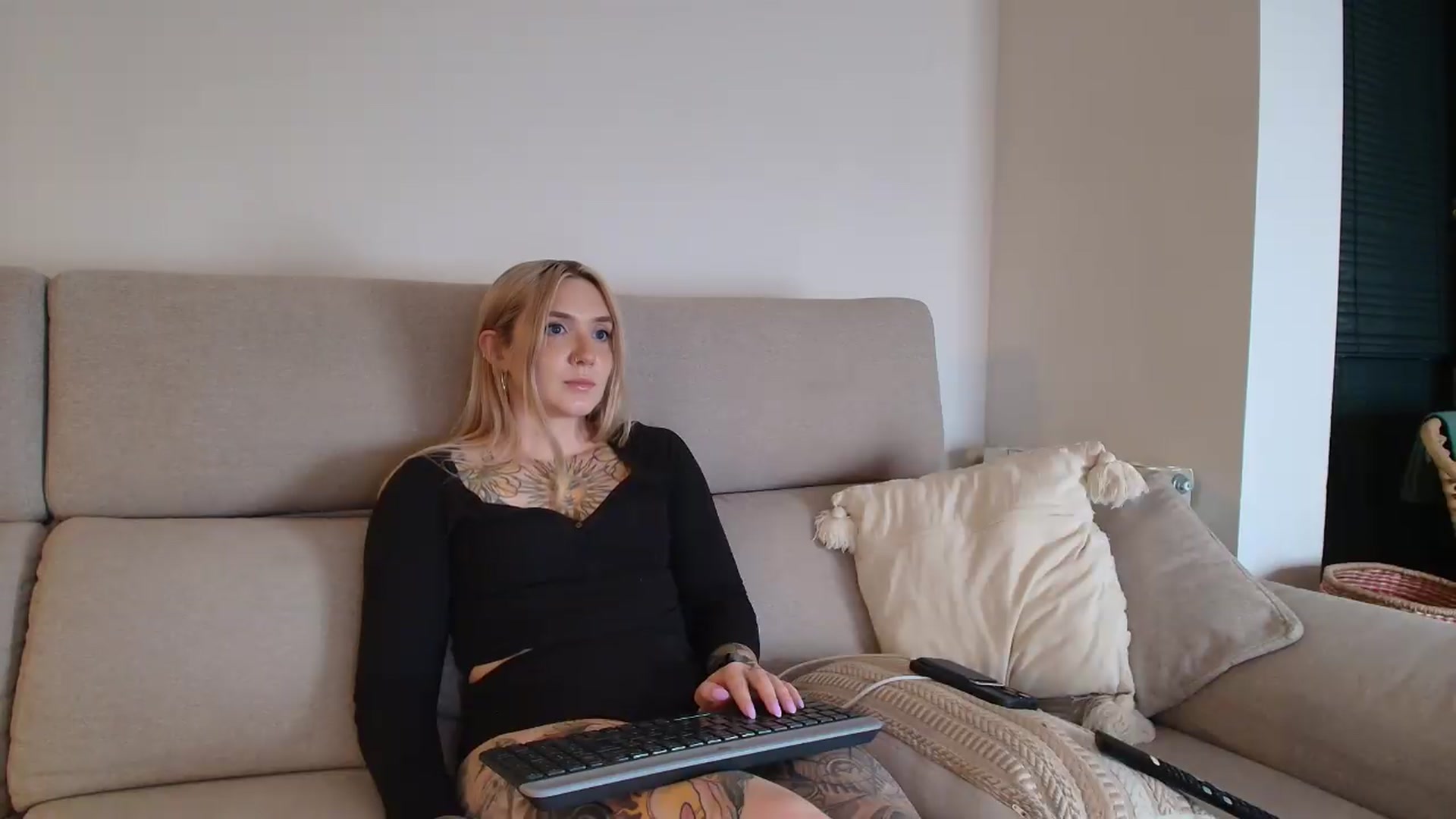 Gallery image thumbnail from Tattoo_bbgirl's myfreecams stream on, 08/25/2026, 19:53 image 18 of 20