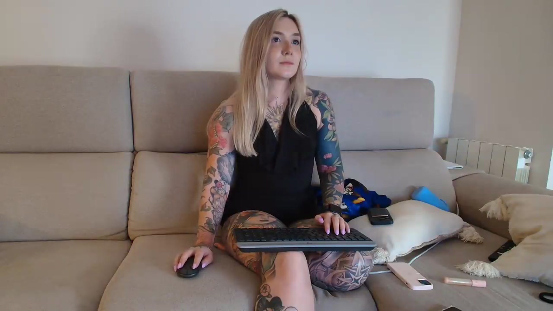 Gallery image thumbnail from Tattoo_bbgirl's myfreecams stream on, 08/28/2026, 22:45 image 7 of 20