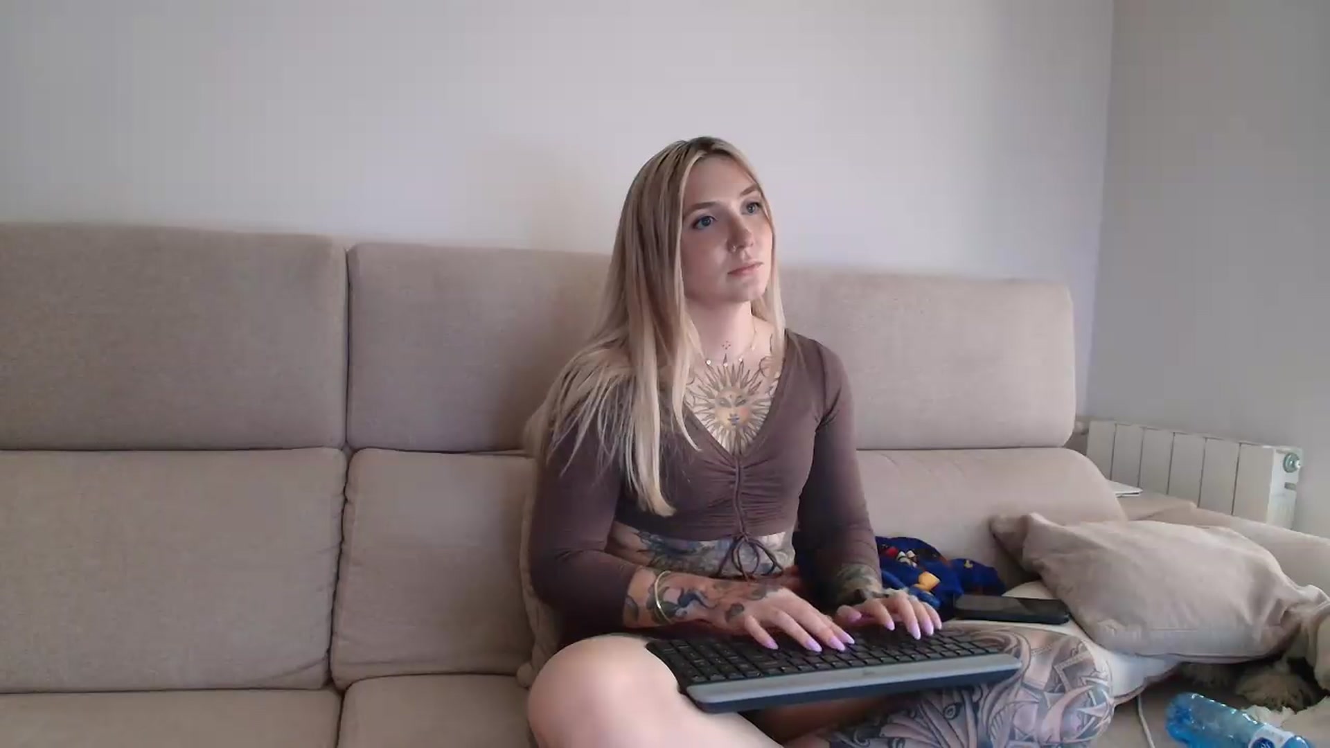 Gallery image thumbnail from Tattoo_bbgirl's myfreecams stream on, 08/29/2026, 18:17 image 15 of 20