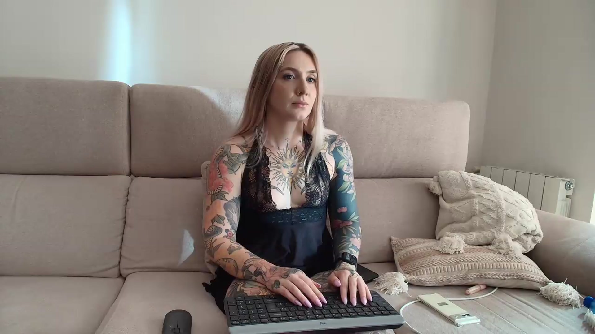 Gallery image thumbnail from Tattoo_bbgirl's myfreecams stream on, 08/31/2026, 17:52 image 5 of 20