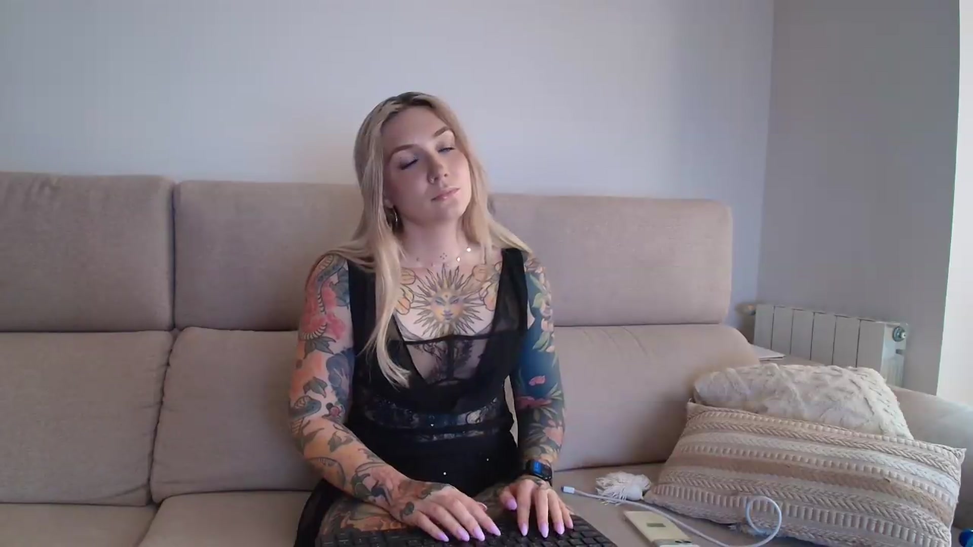 Gallery image thumbnail from Tattoo_bbgirl's myfreecams stream on, 09/02/2026, 17:12 image 16 of 20