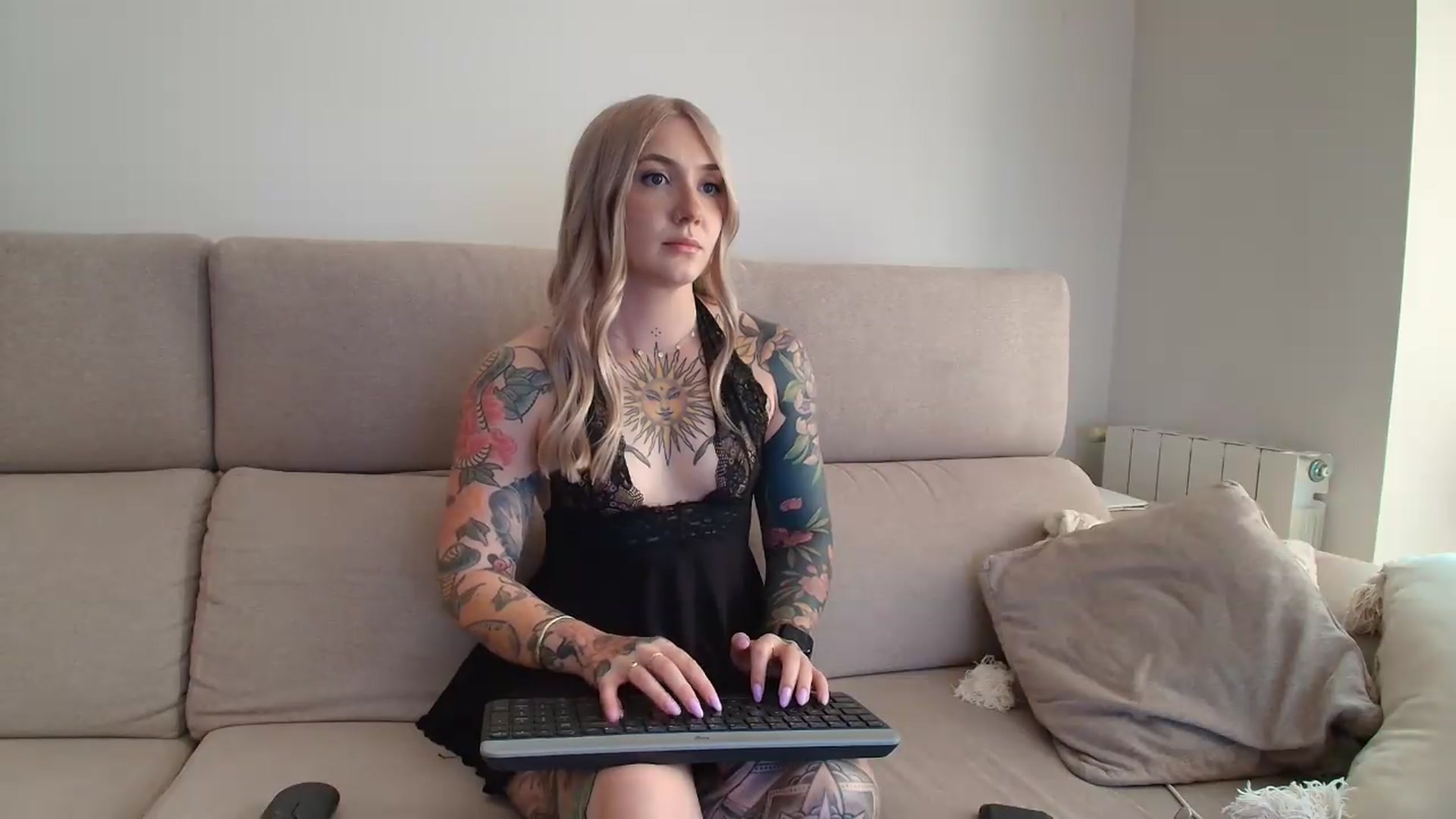 Gallery image thumbnail from Tattoo_bbgirl's myfreecams stream on, 09/05/2026, 13:59 image 4 of 20