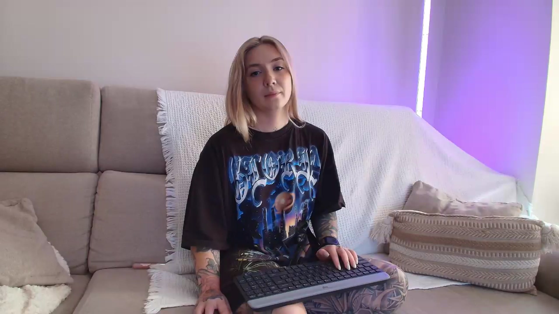 Gallery image thumbnail from Tattoo_bbgirl's myfreecams stream on, 09/23/2026, 13:07 image 2 of 20