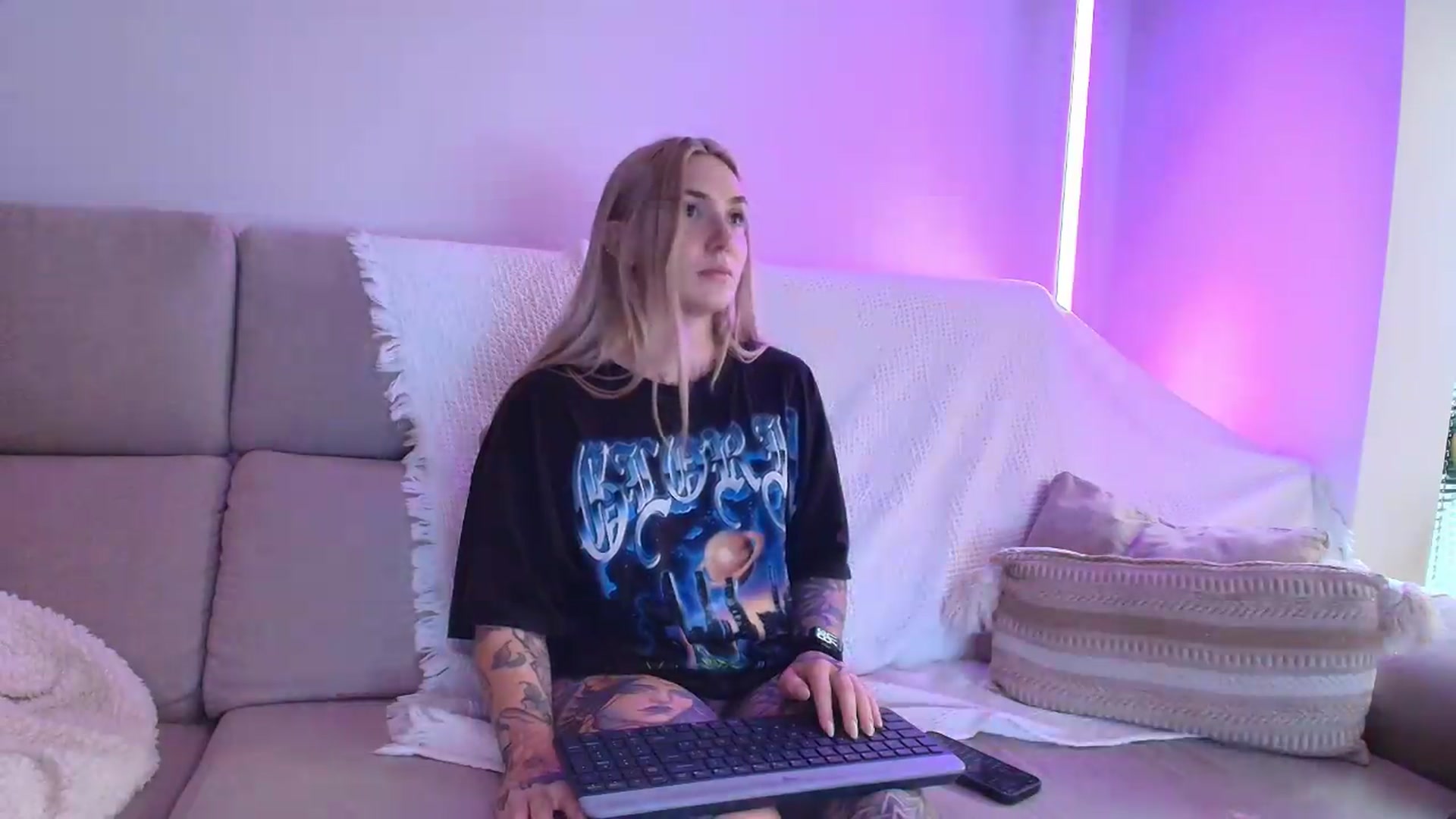 Gallery image thumbnail from Tattoo_bbgirl's myfreecams stream on, 09/23/2026, 20:00 image 3 of 20