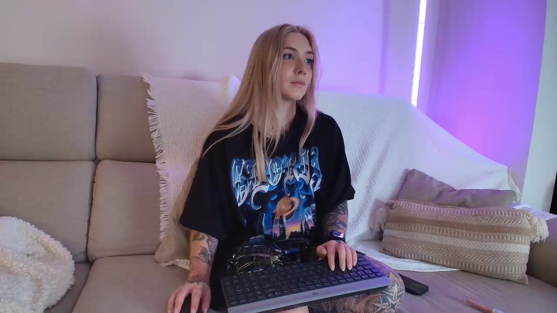 Gallery image thumbnail from Tattoo_bbgirl's myfreecams stream on, 09/23/2026, 20:00 image 15 of 20