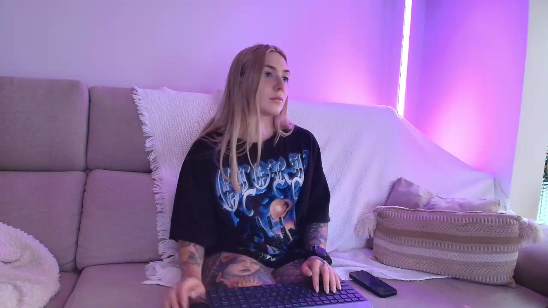Gallery image thumbnail from Tattoo_bbgirl's myfreecams stream on, 09/23/2026, 20:00 image 4 of 20