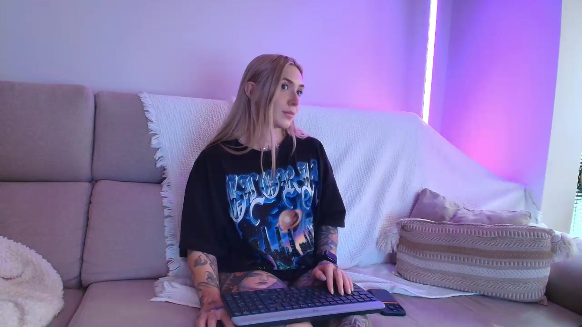 Gallery image thumbnail from Tattoo_bbgirl's myfreecams stream on, 09/23/2026, 20:00 image 2 of 20