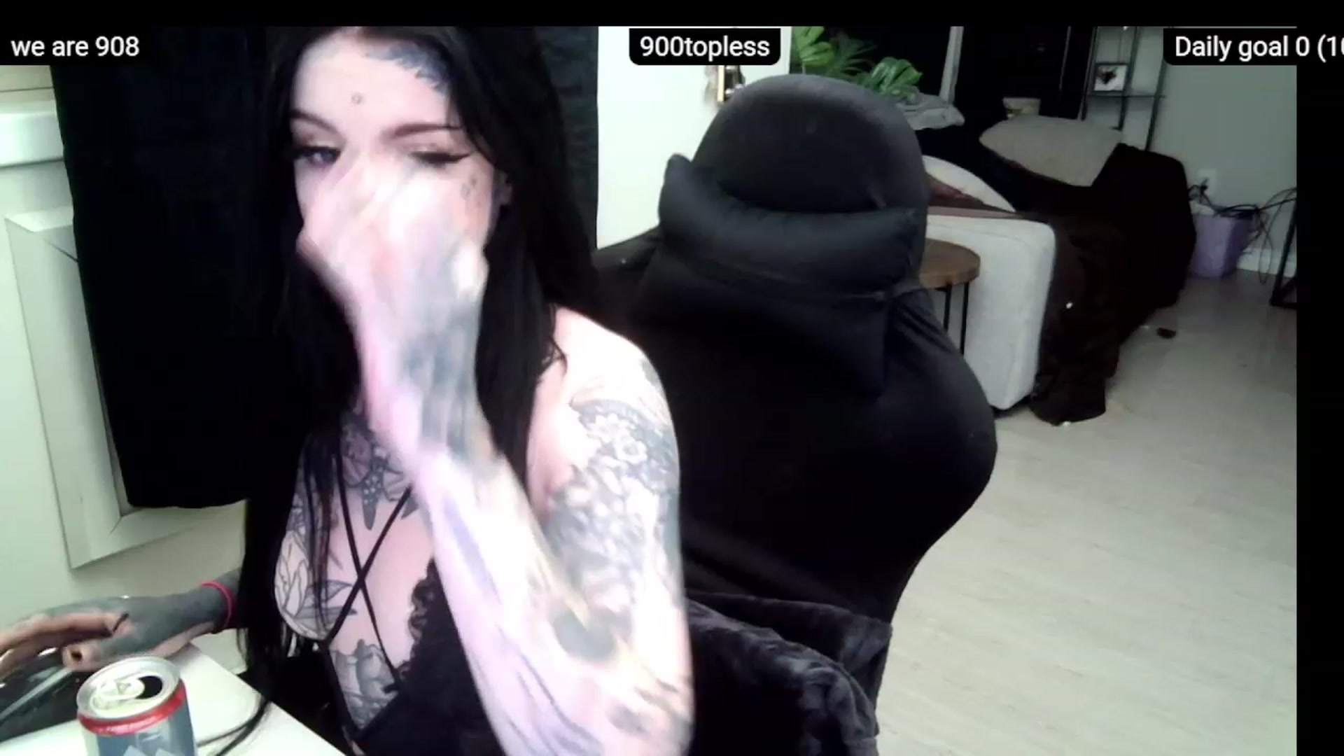 Gallery image thumbnail from Tattoobambi's myfreecams stream on, 12/27/2022, 02:56 image 2 of 20