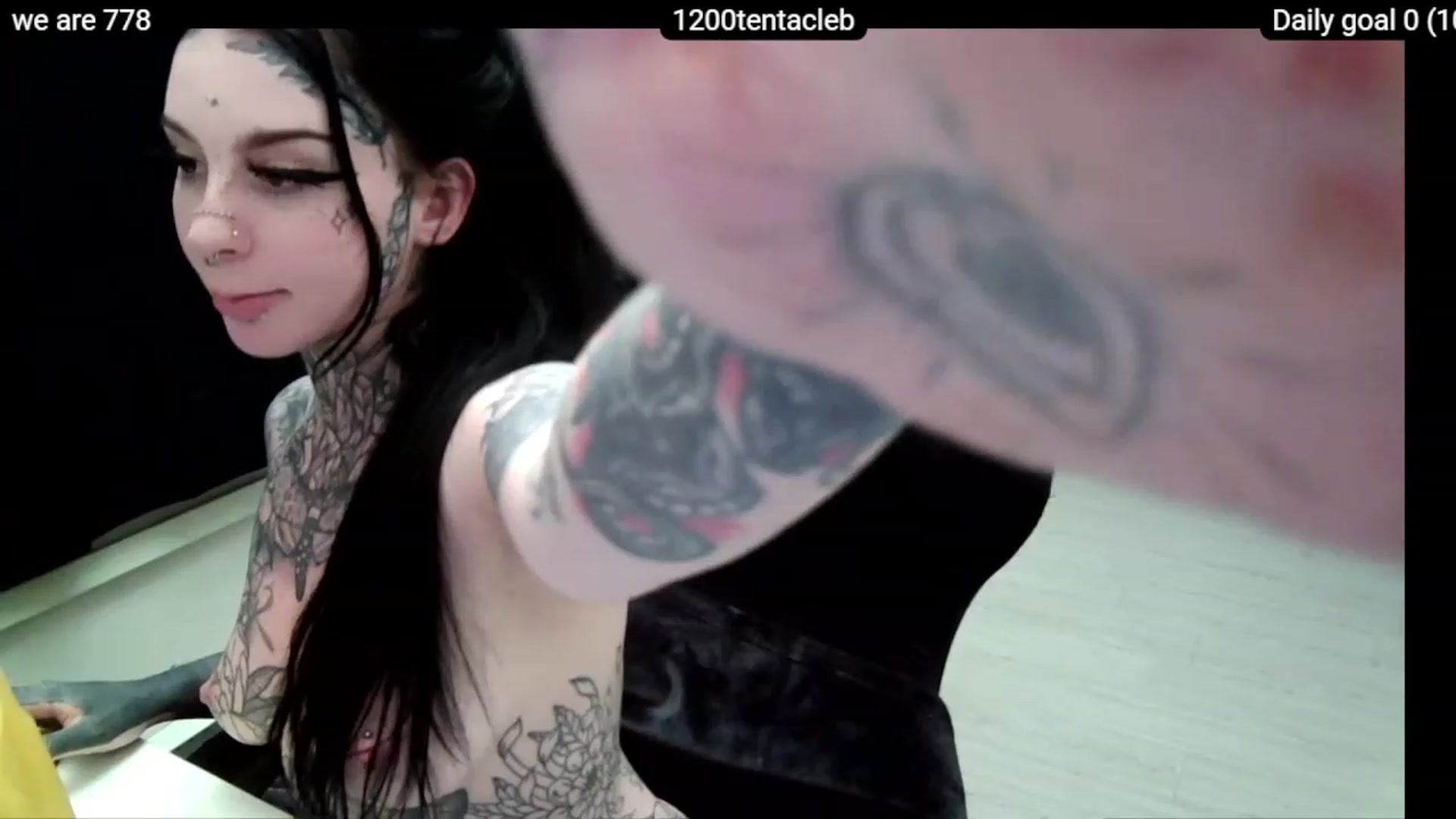 Gallery image thumbnail from Tattoobambi's myfreecams stream on, 12/29/2022, 06:42 image 9 of 20