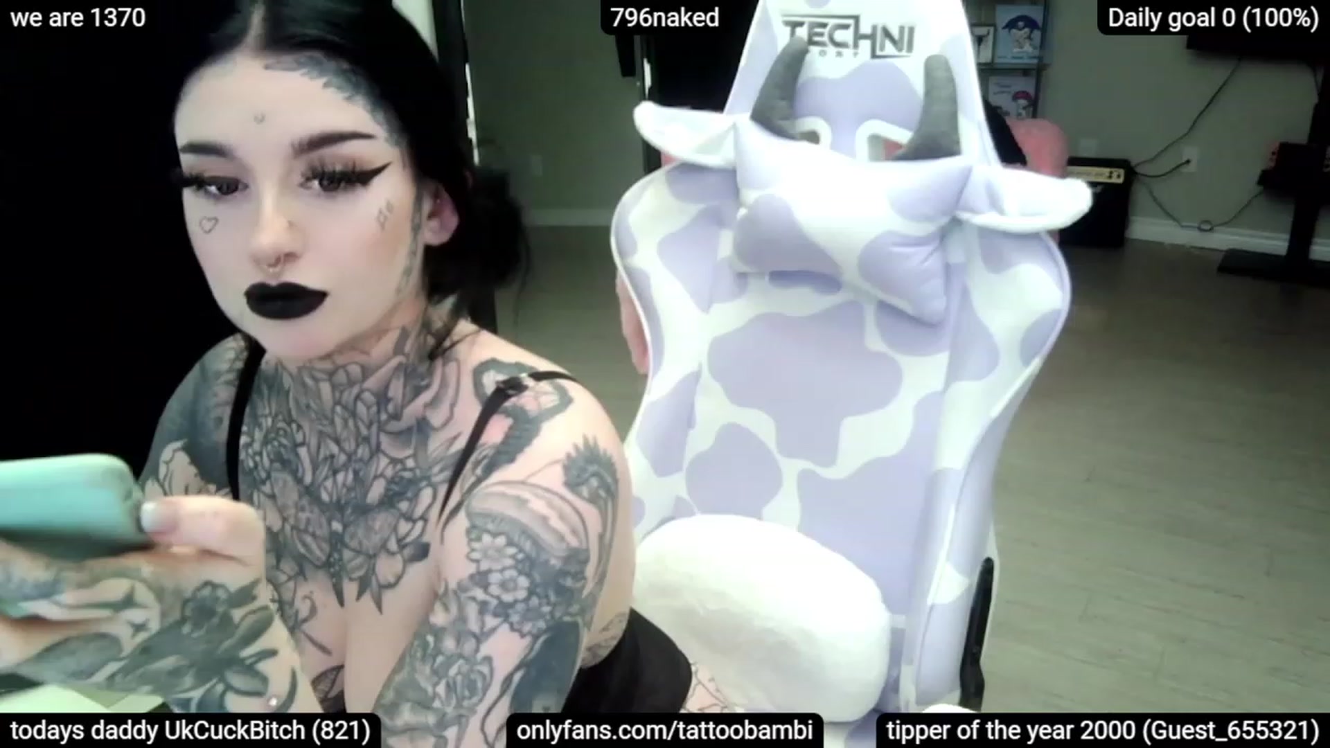 Gallery image thumbnail from Tattoobambi's myfreecams stream on, 02/24/2023, 24:39 image 13 of 20