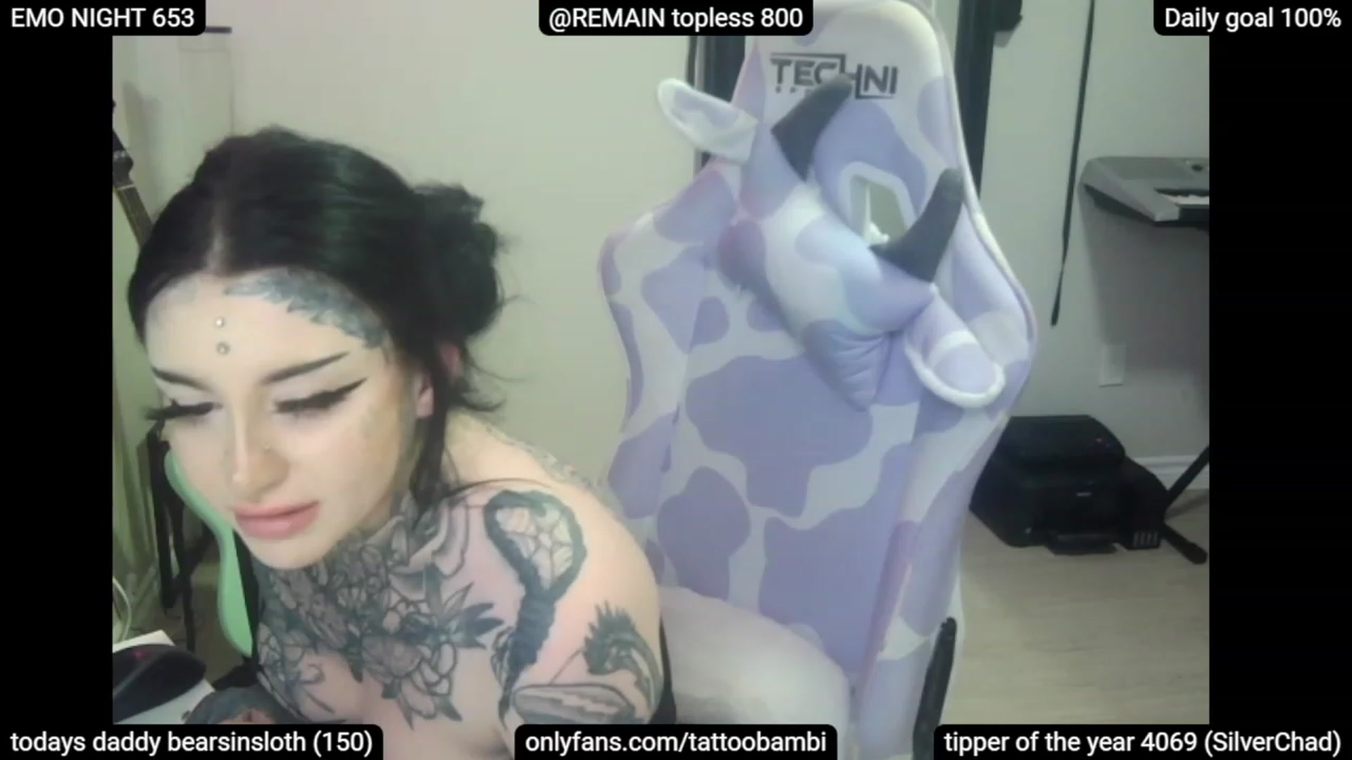 Gallery image thumbnail from Tattoobambi's myfreecams stream on, 05/31/2023, 01:12 image 9 of 20
