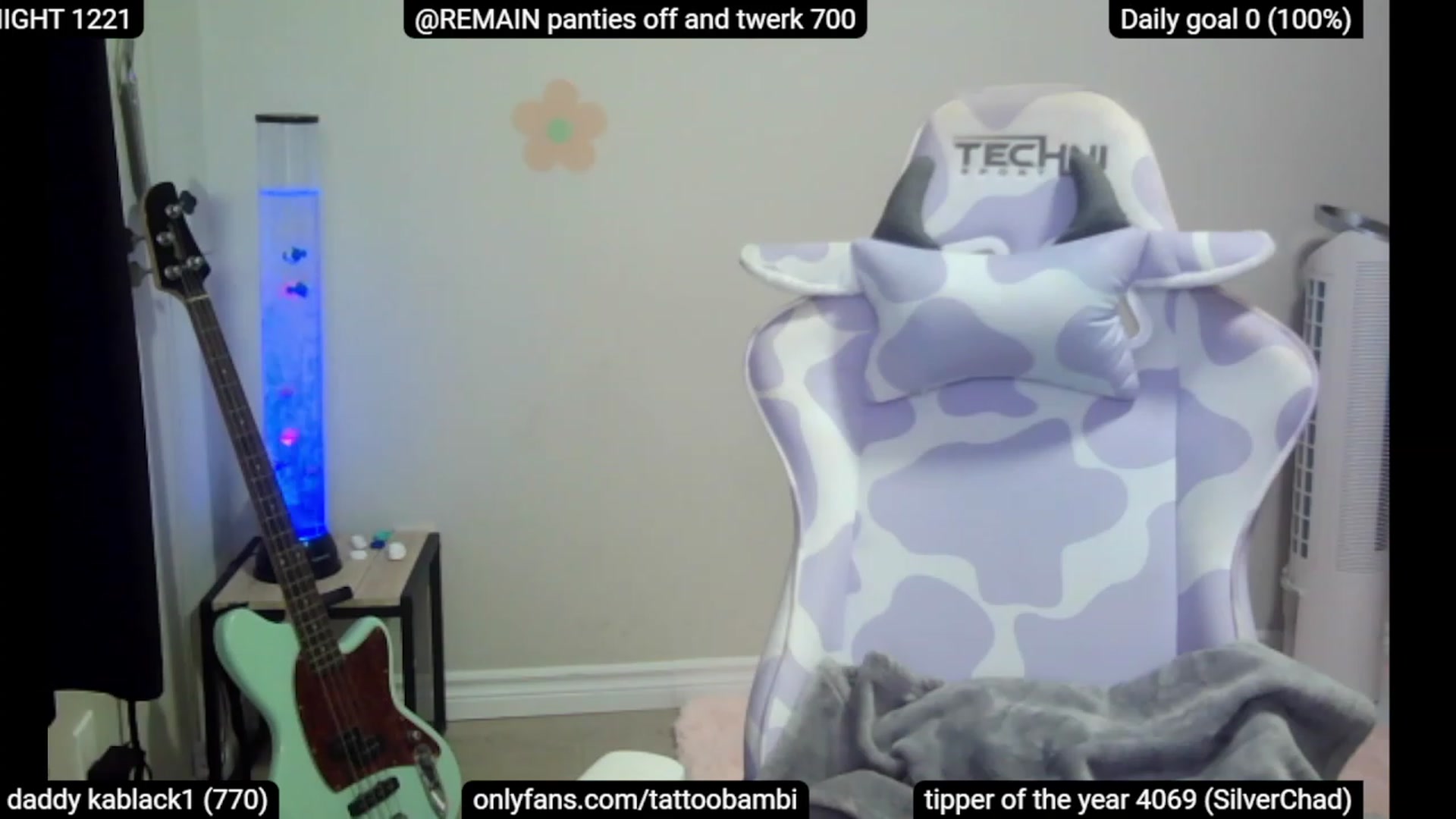 Gallery image thumbnail from Tattoobambi's myfreecams stream on, 06/15/2023, 24:50 image 16 of 20