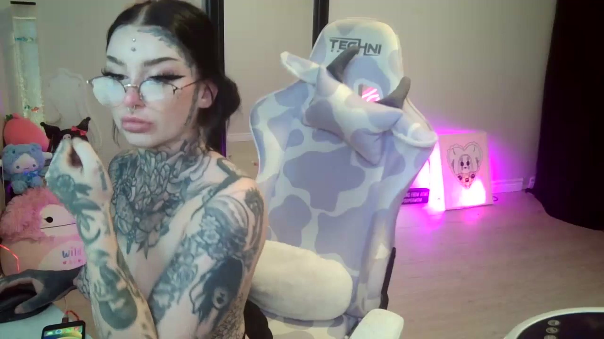 Gallery image thumbnail from Tattoobambi's myfreecams stream on, 07/14/2023, 03:44 image 13 of 20