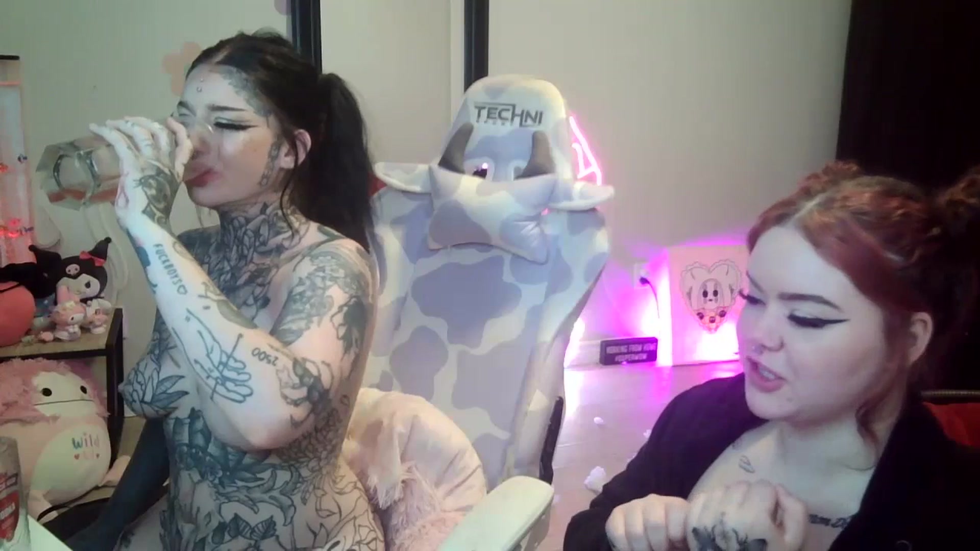 Gallery image thumbnail from Tattoobambi's myfreecams stream on, 07/15/2023, 05:17 image 5 of 20