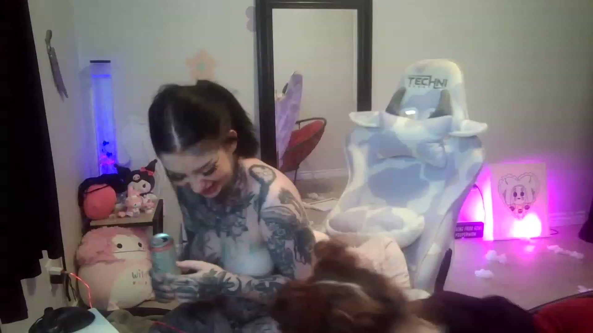 Gallery image thumbnail from Tattoobambi's myfreecams stream on, 07/15/2023, 07:24 image 18 of 20