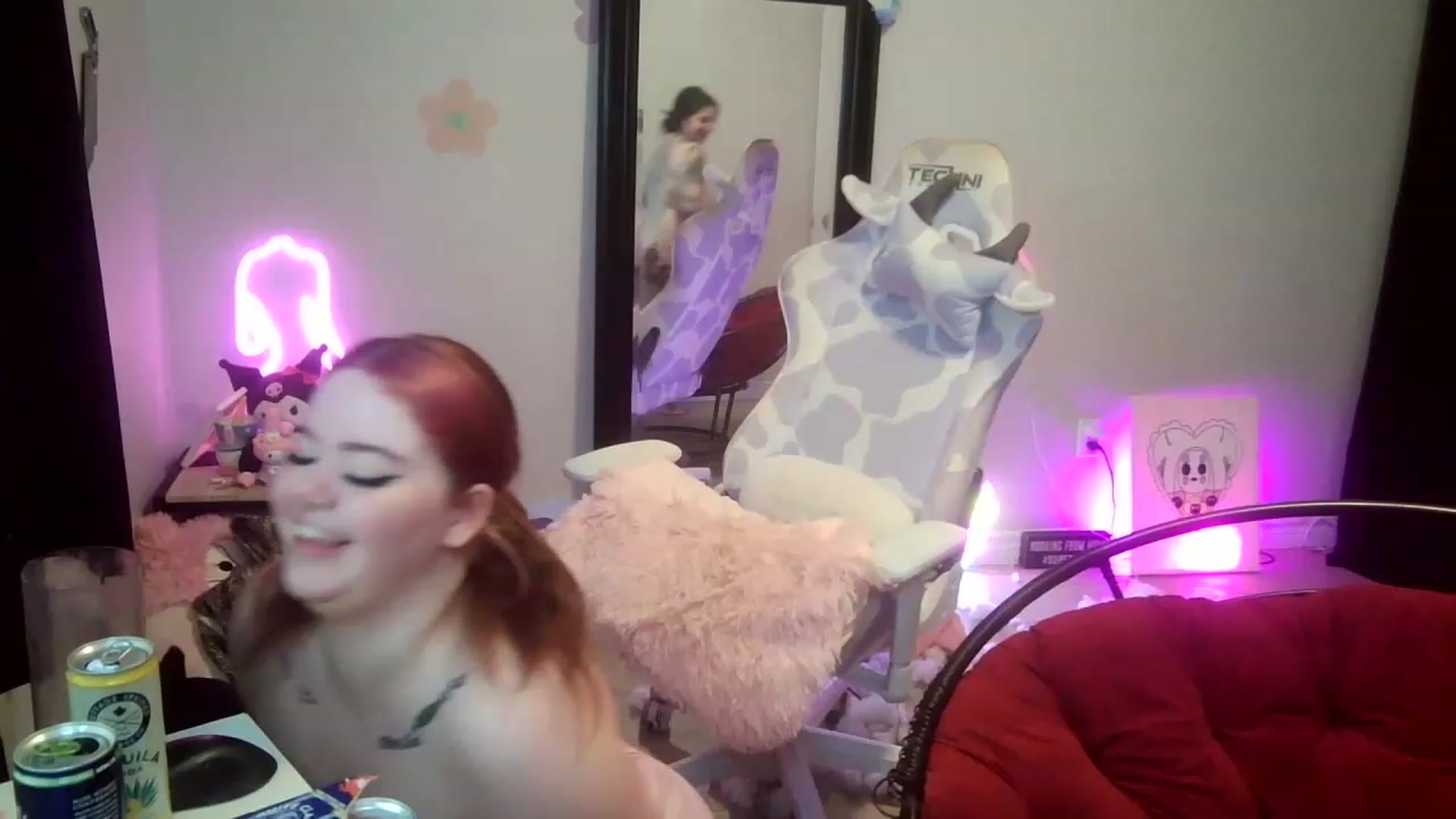 Gallery image thumbnail from Tattoobambi's myfreecams stream on, 07/17/2023, 07:42 image 14 of 20