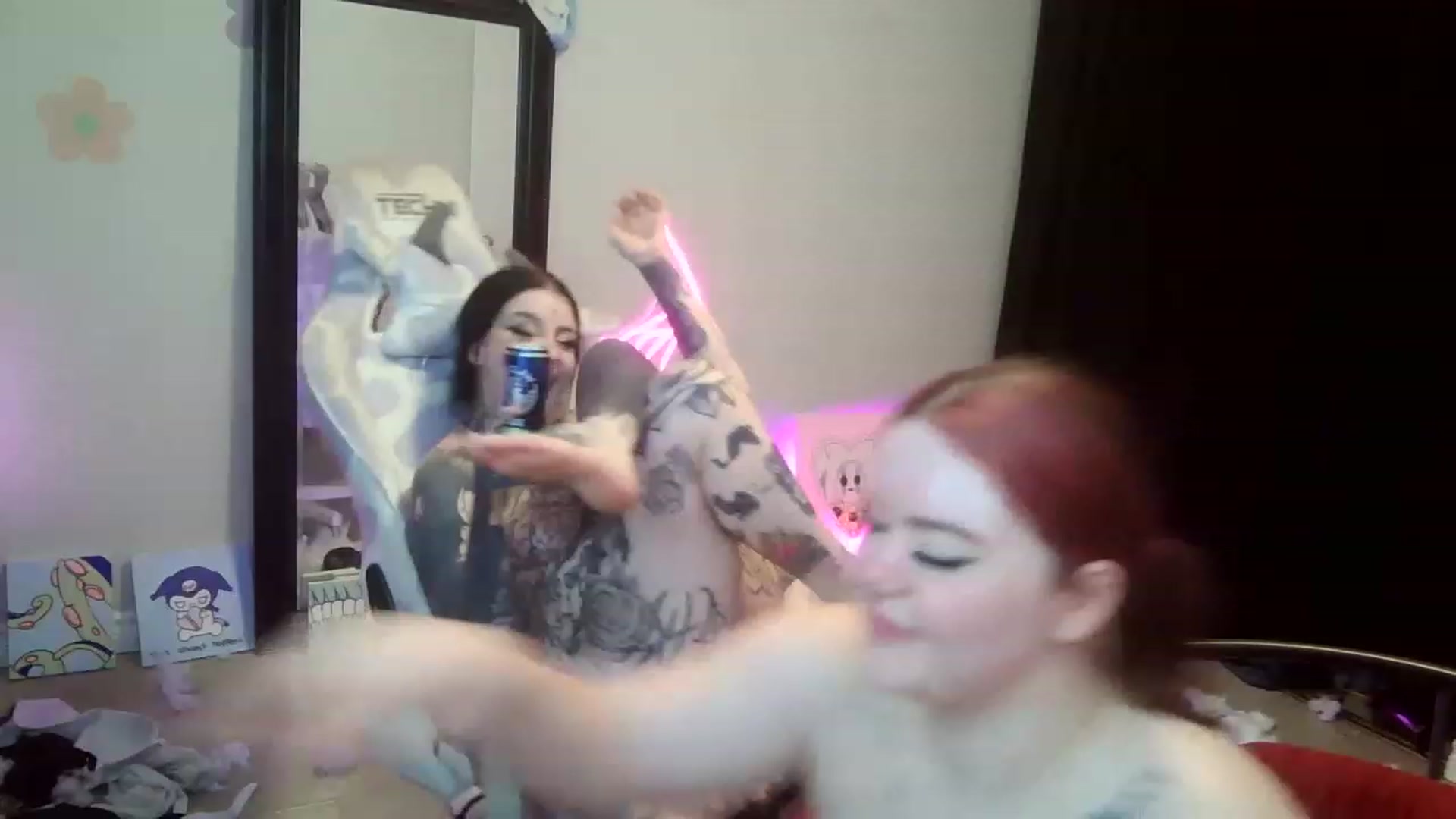 Gallery image thumbnail from Tattoobambi's myfreecams stream on, 07/17/2023, 07:42 image 12 of 20