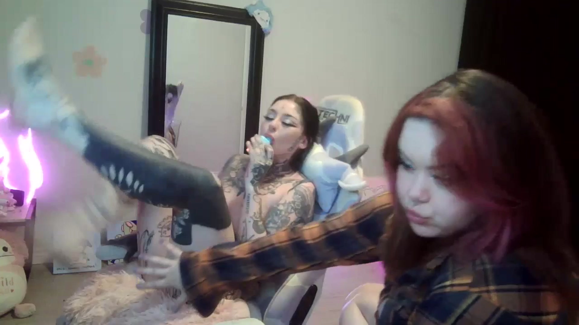 Gallery image thumbnail from Tattoobambi's myfreecams stream on, 07/19/2023, 07:26 image 11 of 20