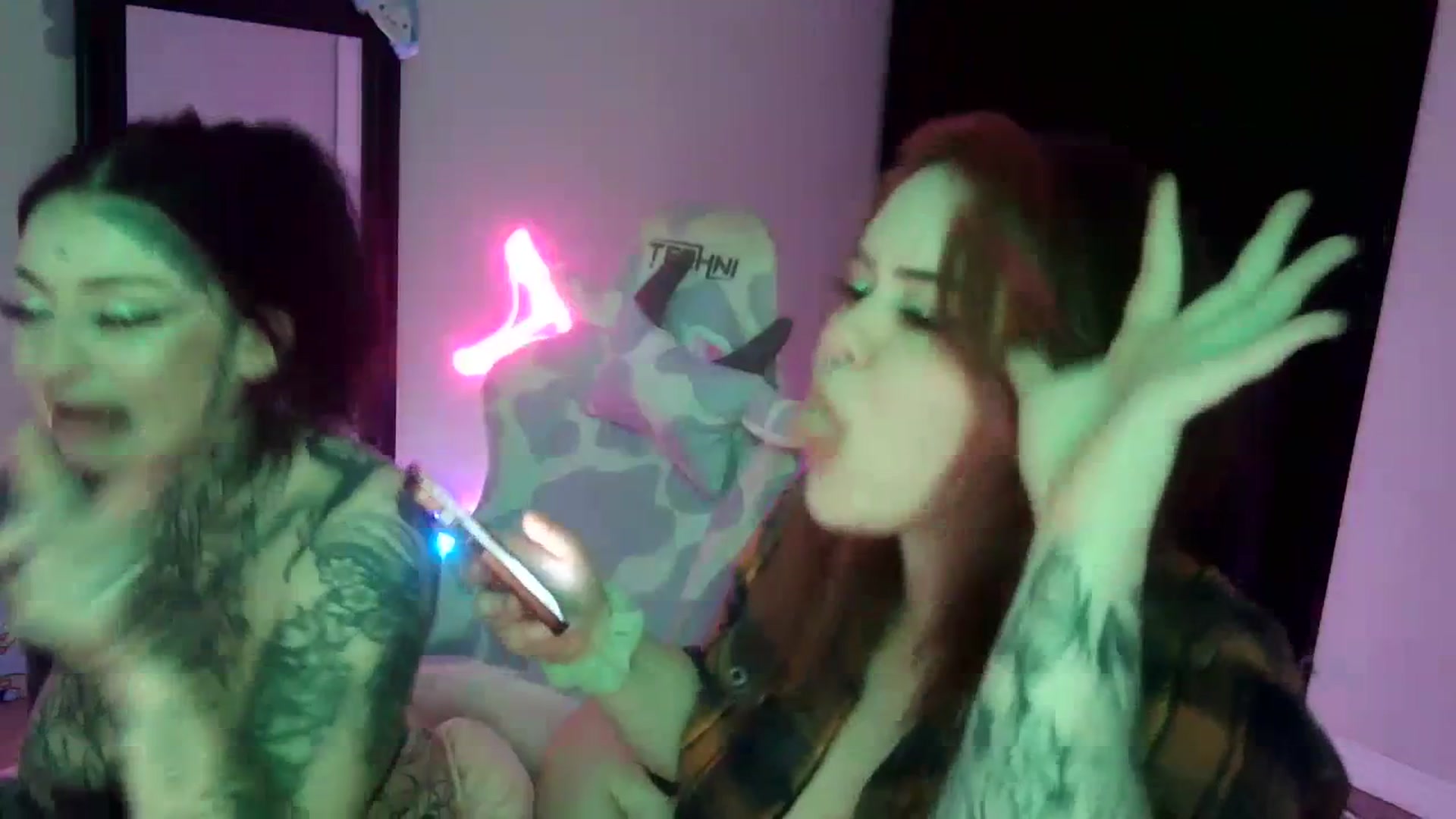 Gallery image thumbnail from Tattoobambi's myfreecams stream on, 07/19/2023, 07:56 image 11 of 20