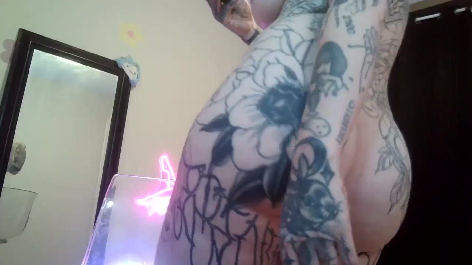 Gallery image thumbnail from Tattoobambi's myfreecams stream on, 07/22/2023, 02:57 image 19 of 20