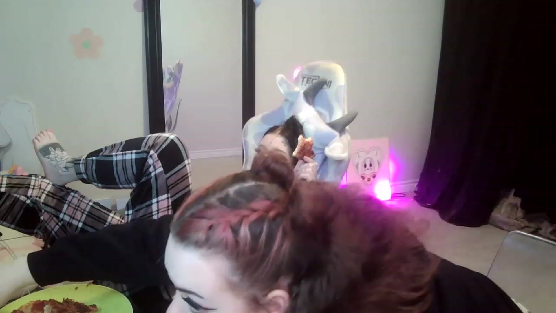 Gallery image thumbnail from Tattoobambi's myfreecams stream on, 07/24/2023, 06:44 image 19 of 20