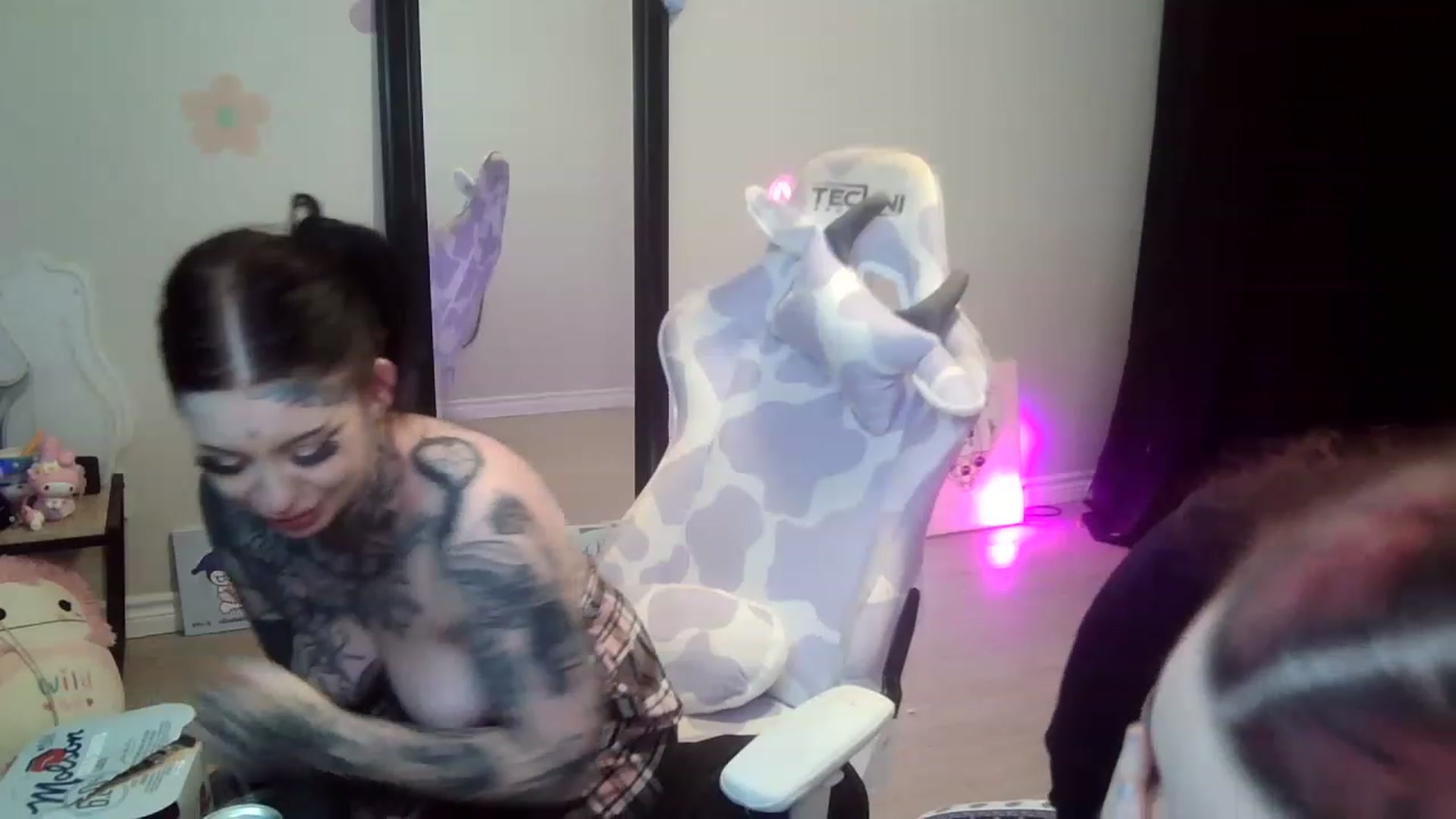 Gallery image thumbnail from Tattoobambi's myfreecams stream on, 07/24/2023, 06:44 image 9 of 20