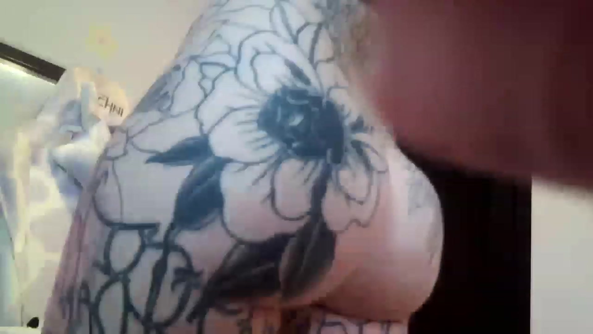 Gallery image thumbnail from Tattoobambi's myfreecams stream on, 07/27/2023, 20:38 image 11 of 20
