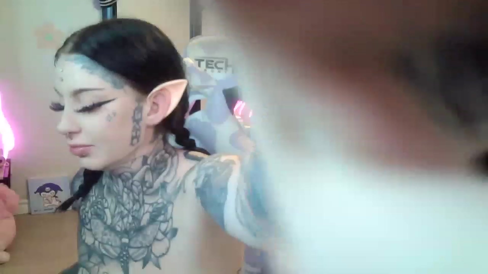 Gallery image thumbnail from Tattoobambi's myfreecams stream on, 07/27/2023, 20:38 image 13 of 20