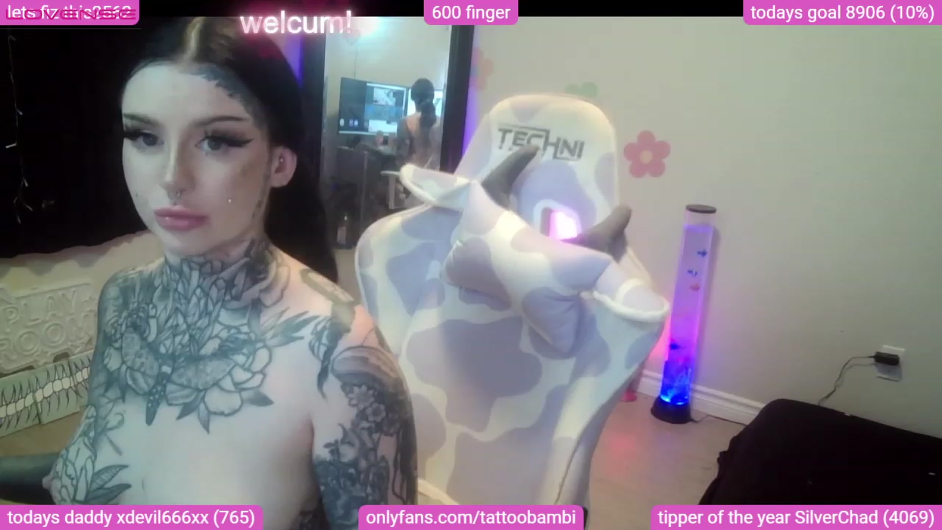 Gallery image thumbnail from Tattoobambi's myfreecams stream on, 08/11/2023, 23:56 image 19 of 20