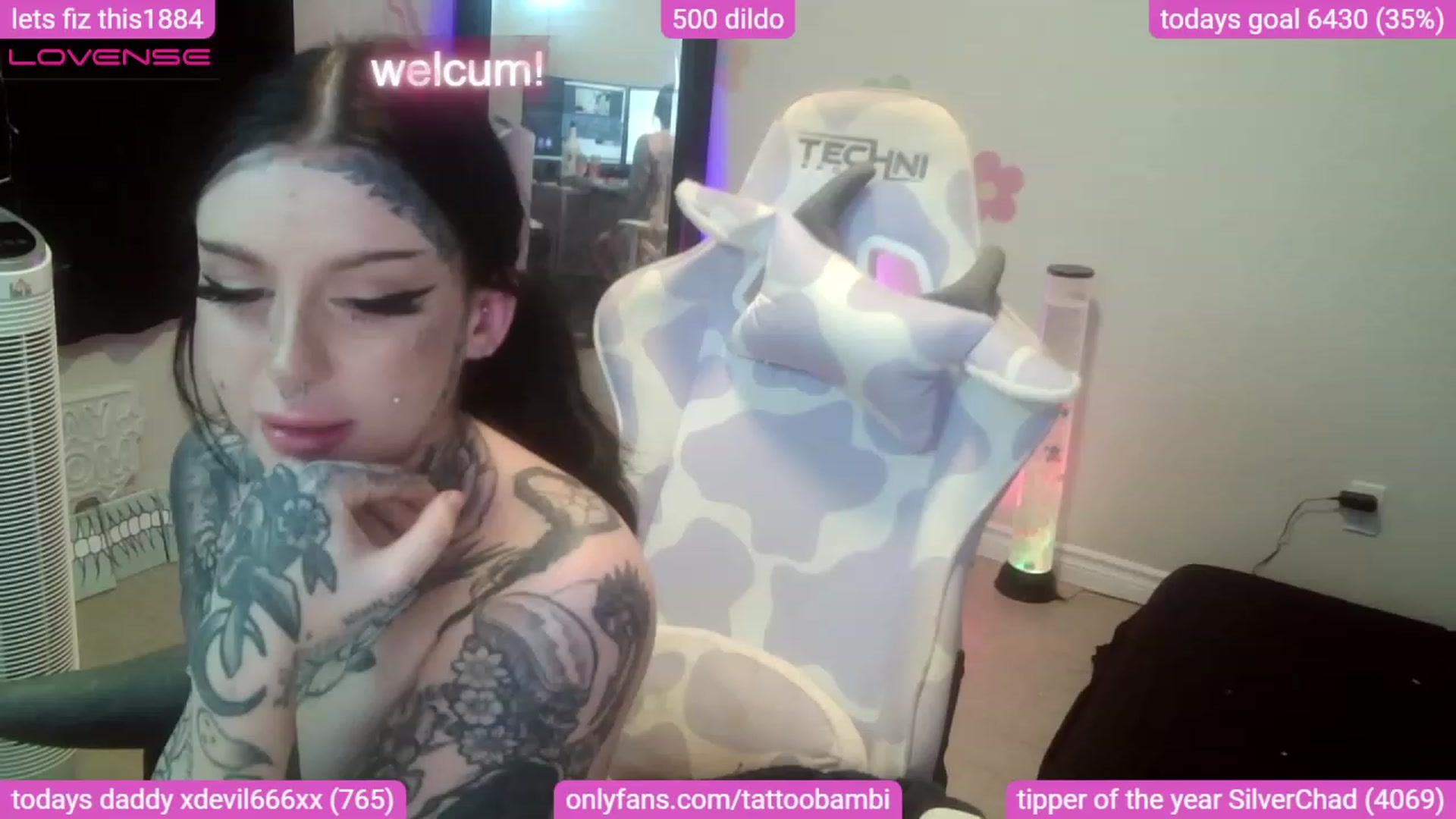 Gallery image thumbnail from Tattoobambi's myfreecams stream on, 08/12/2023, 04:32 image 14 of 20