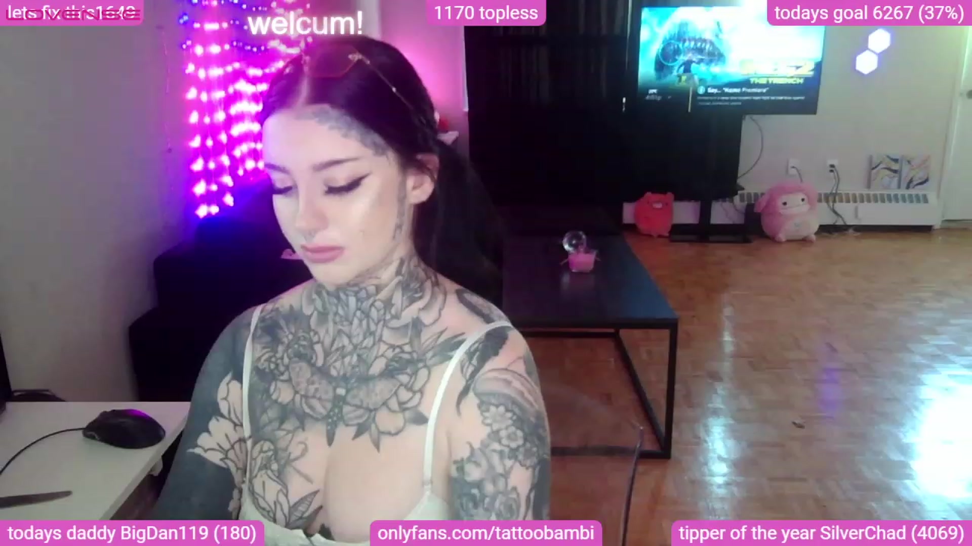 Gallery image thumbnail from Tattoobambi's myfreecams stream on, 08/27/2023, 20:32 image 11 of 20