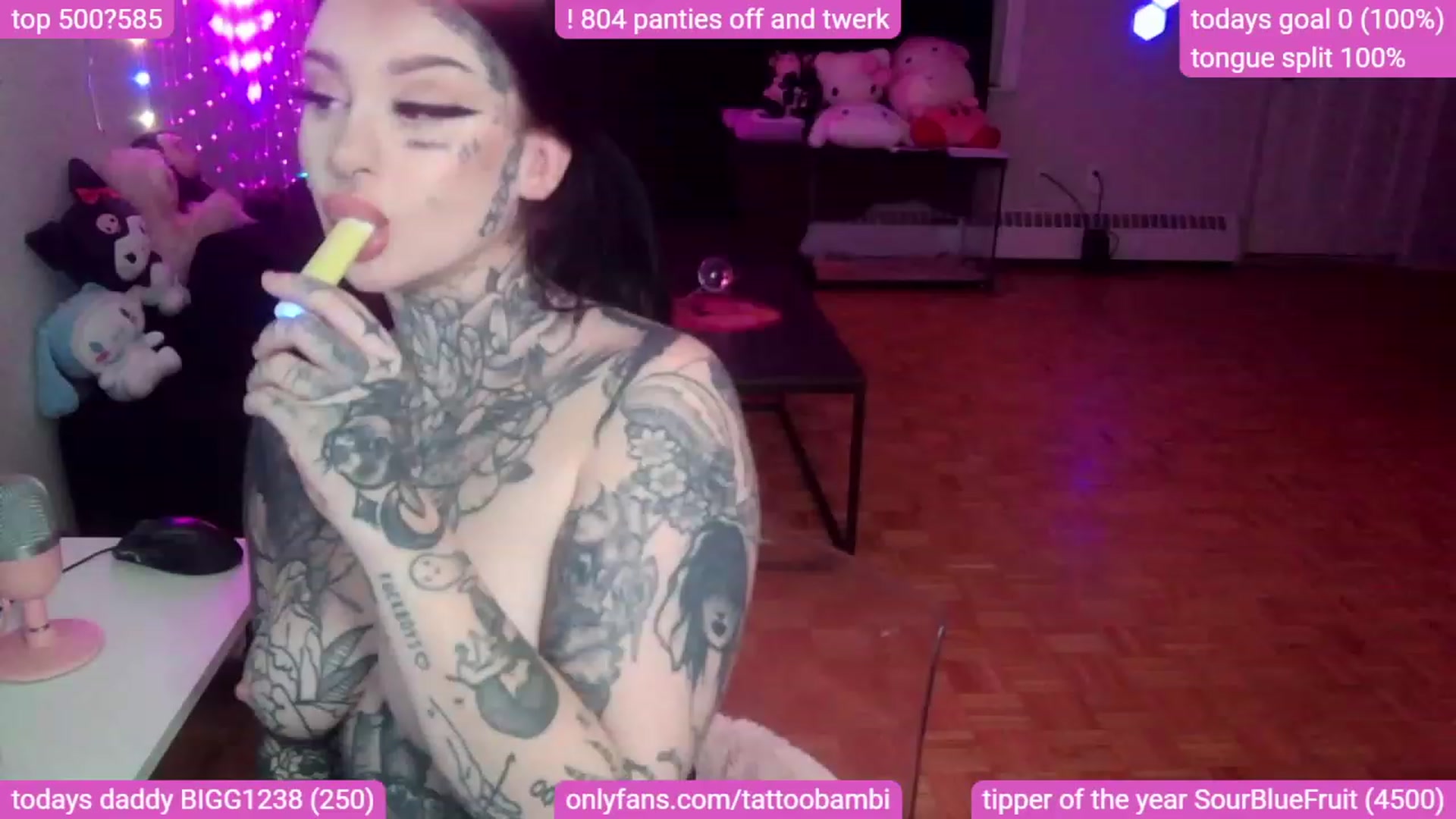 Gallery image thumbnail from Tattoobambi's myfreecams stream on, 09/27/2023, 24:30 image 20 of 20