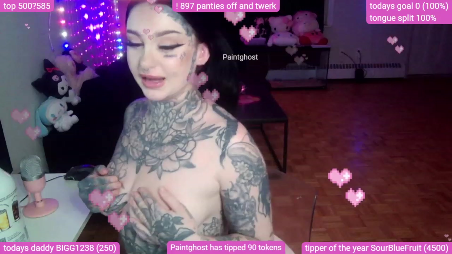 Gallery image thumbnail from Tattoobambi's myfreecams stream on, 09/27/2023, 01:28 image 3 of 20