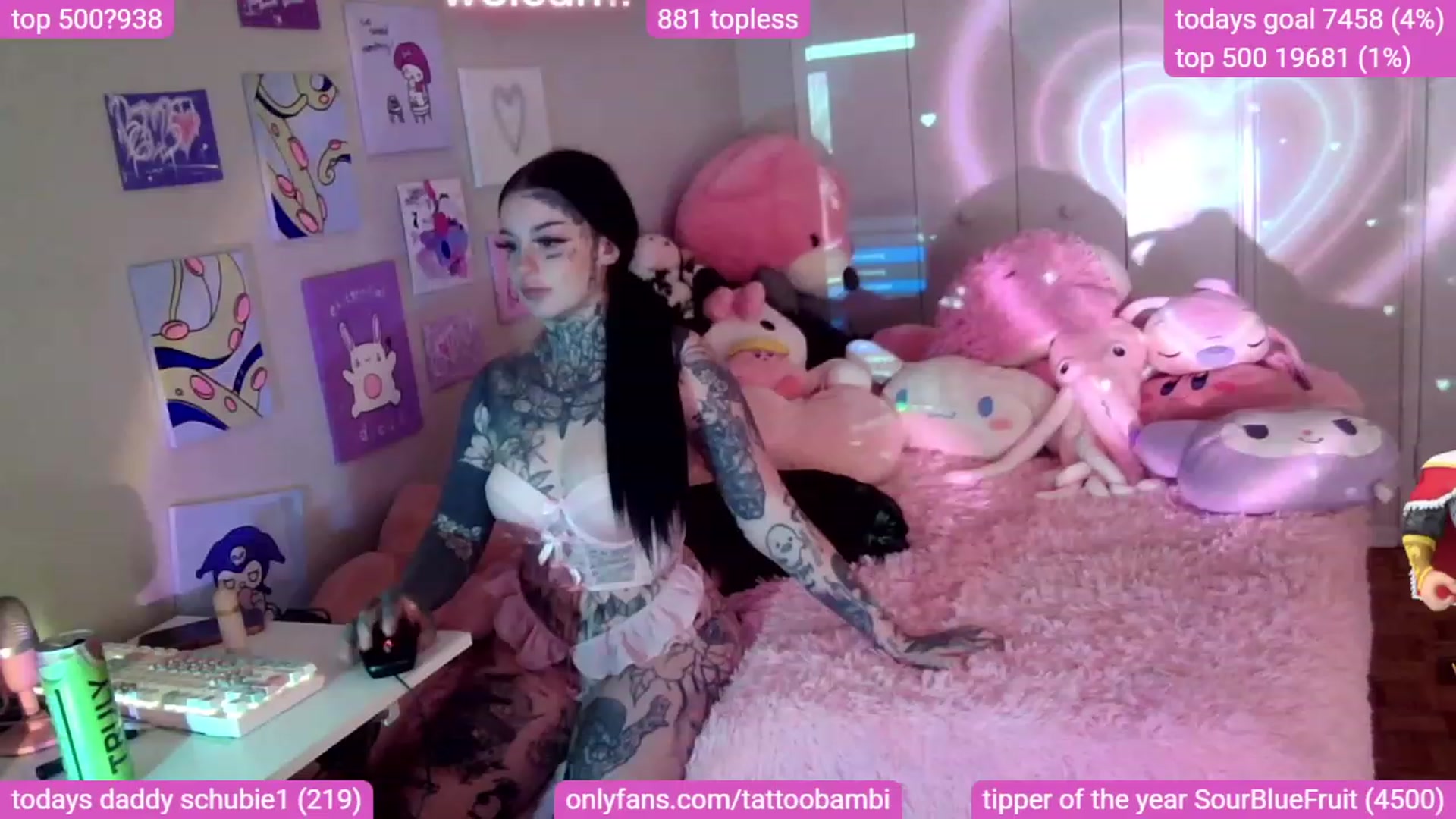 Gallery image thumbnail from Tattoobambi's myfreecams stream on, 11/13/2023, 24:31 image 16 of 20