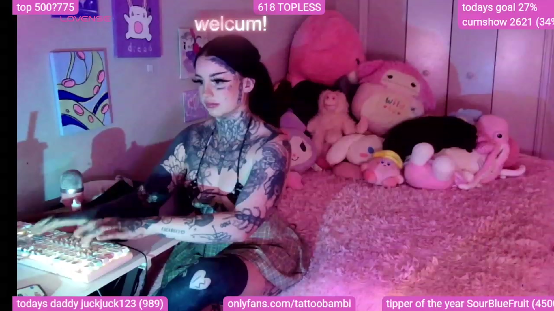 Gallery image thumbnail from Tattoobambi's myfreecams stream on, 11/24/2023, 03:46 image 2 of 20