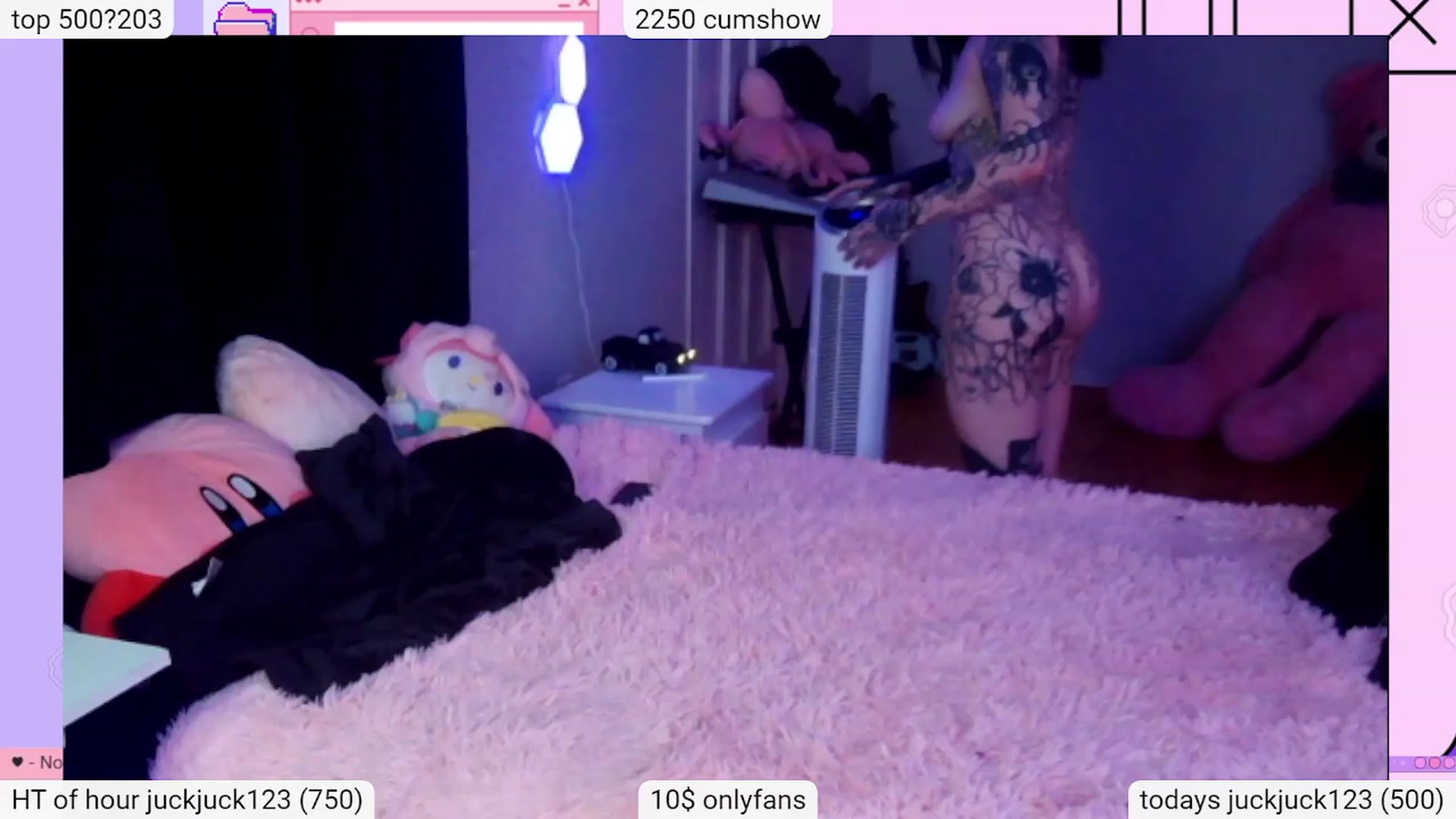 Gallery image thumbnail from Tattoobambi's myfreecams stream on, 12/22/2023, 04:49 image 1 of 20