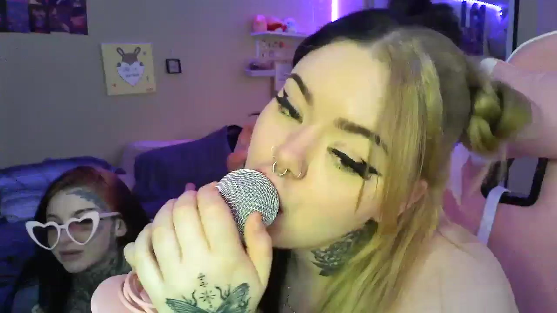 Gallery image thumbnail from Tattoobambi's myfreecams stream on, 12/22/2023, 08:50 image 20 of 20