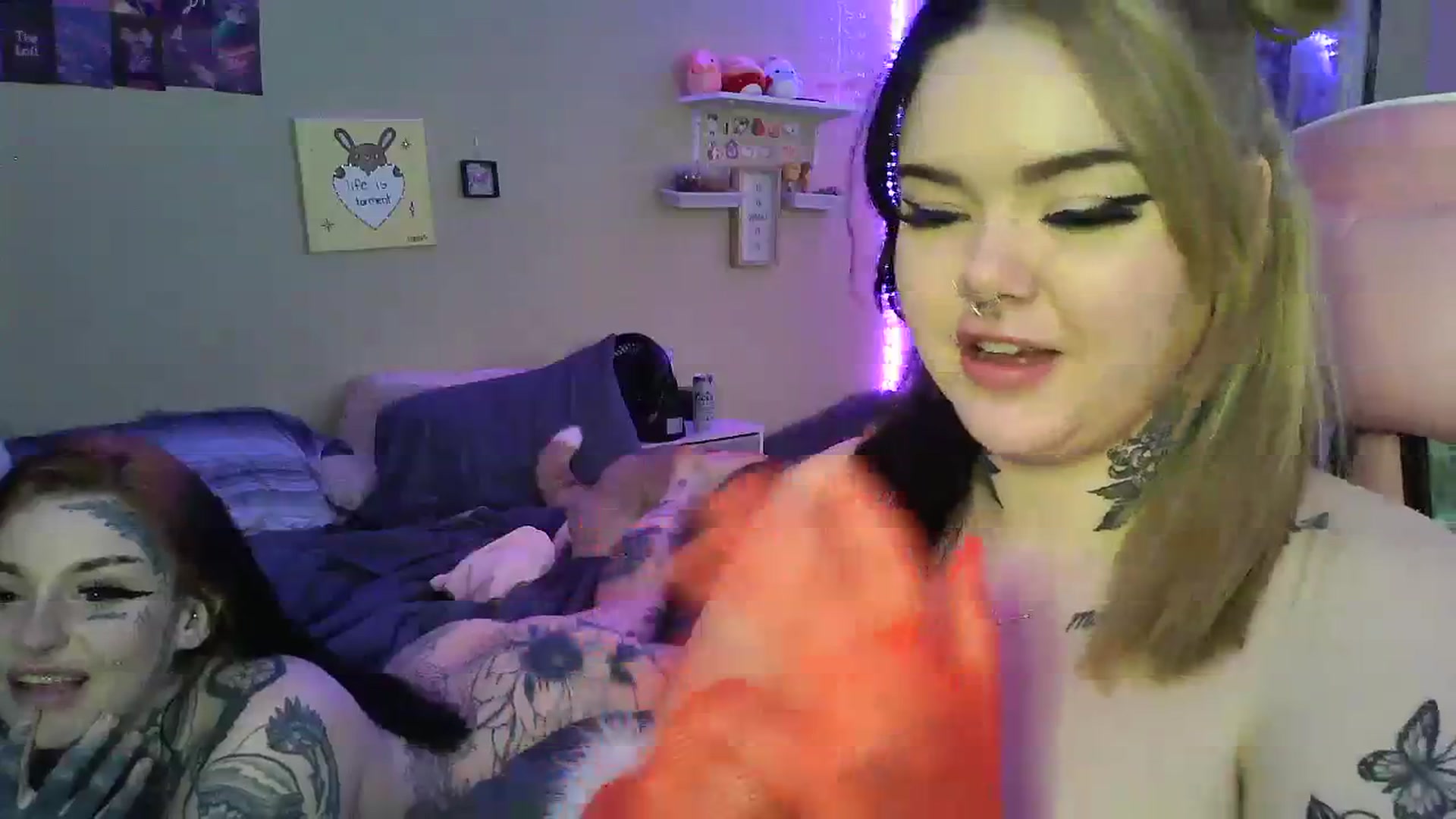 Gallery image thumbnail from Tattoobambi's myfreecams stream on, 12/22/2023, 08:50 image 12 of 20