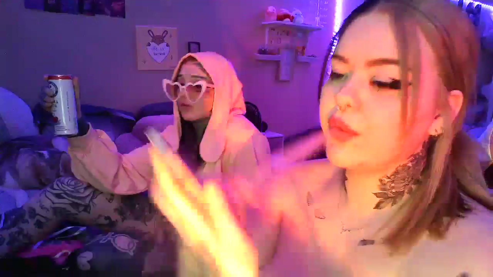 Gallery image thumbnail from Tattoobambi's myfreecams stream on, 12/24/2023, 06:52 image 13 of 20