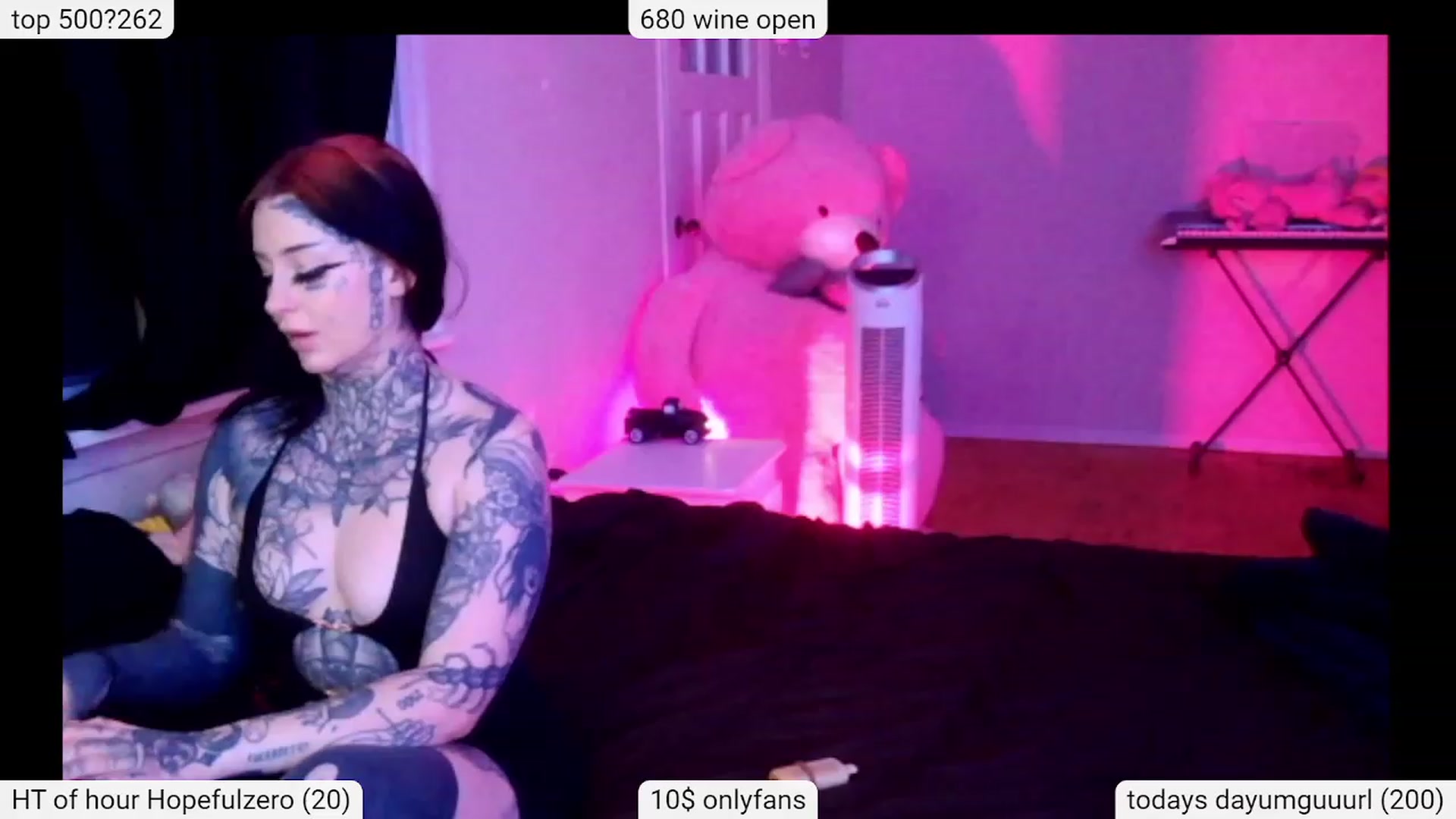 Gallery image thumbnail from Tattoobambi's myfreecams stream on, 12/26/2023, 01:58 image 9 of 20
