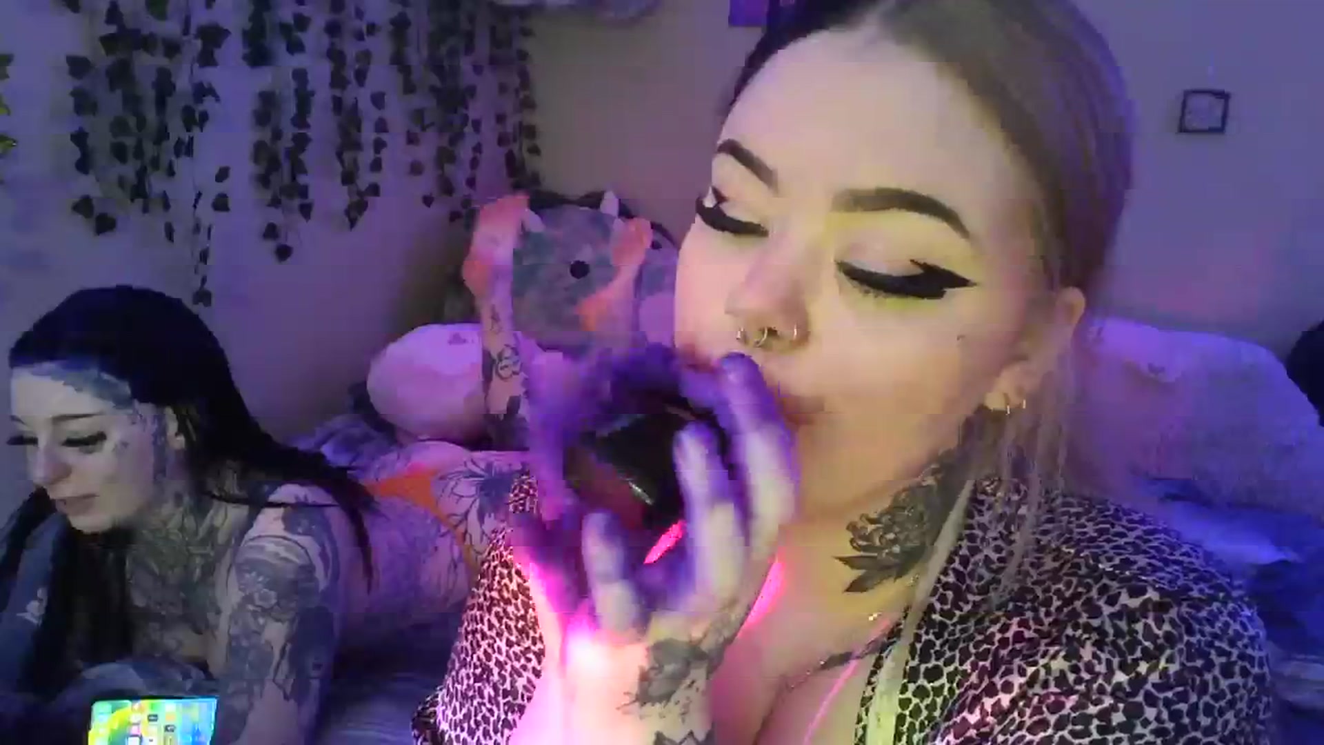 Gallery image thumbnail from Tattoobambi's myfreecams stream on, 12/28/2023, 04:16 image 7 of 20
