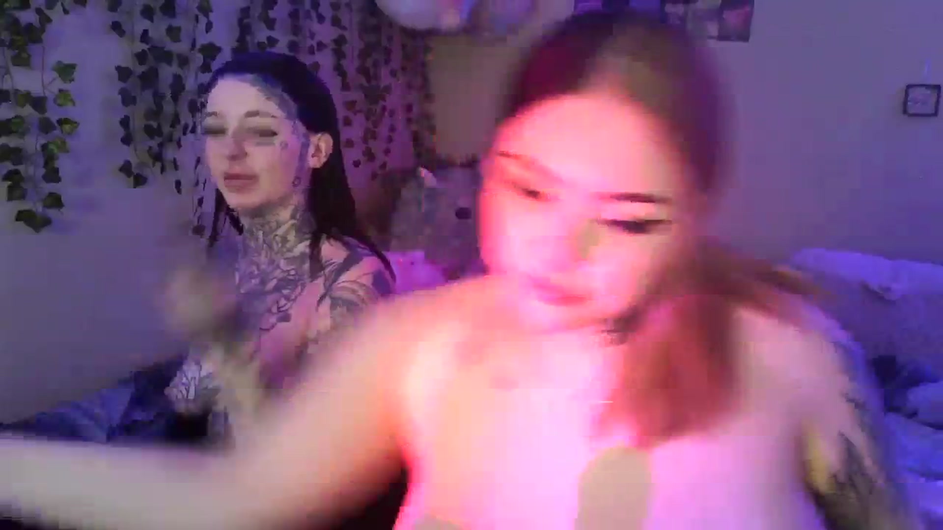 Gallery image thumbnail from Tattoobambi's myfreecams stream on, 12/28/2023, 04:16 image 3 of 20