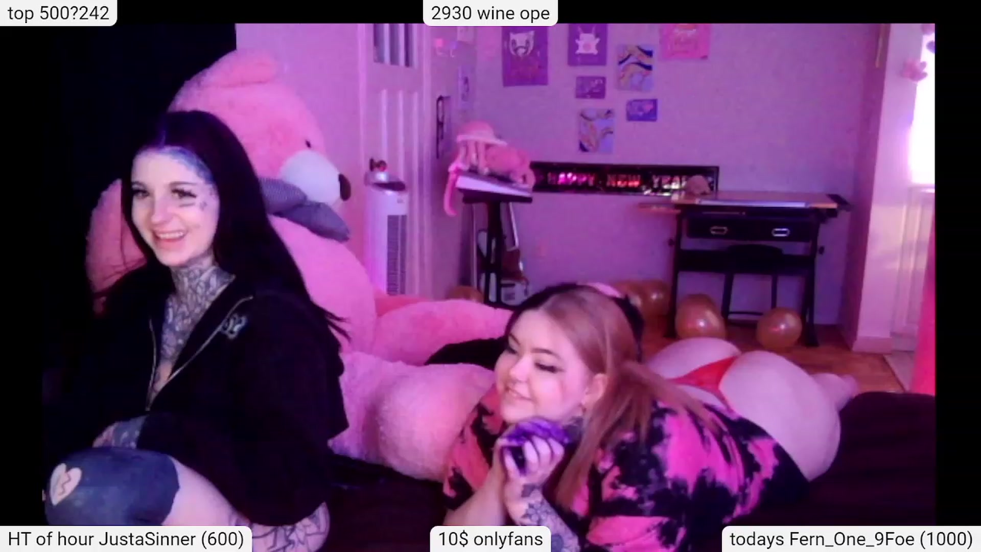 Gallery image thumbnail from Tattoobambi's myfreecams stream on, 12/28/2023, 08:06 image 16 of 20