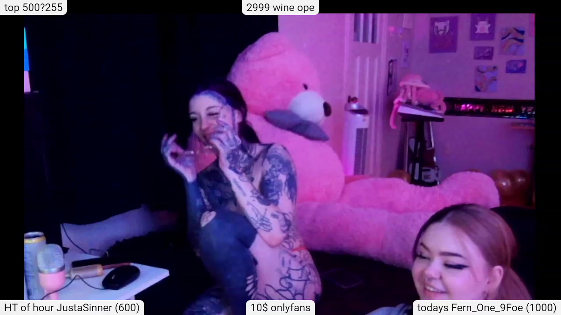 Gallery image thumbnail from Tattoobambi's myfreecams stream on, 12/28/2023, 08:06 image 9 of 20