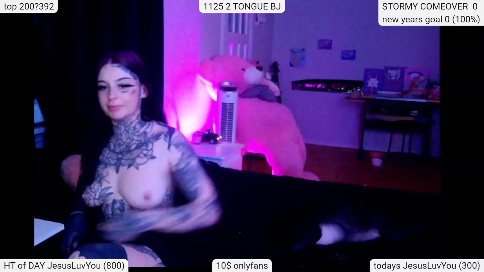 Gallery image thumbnail from Tattoobambi's myfreecams stream on, 01/11/2024, 04:44 image 12 of 20