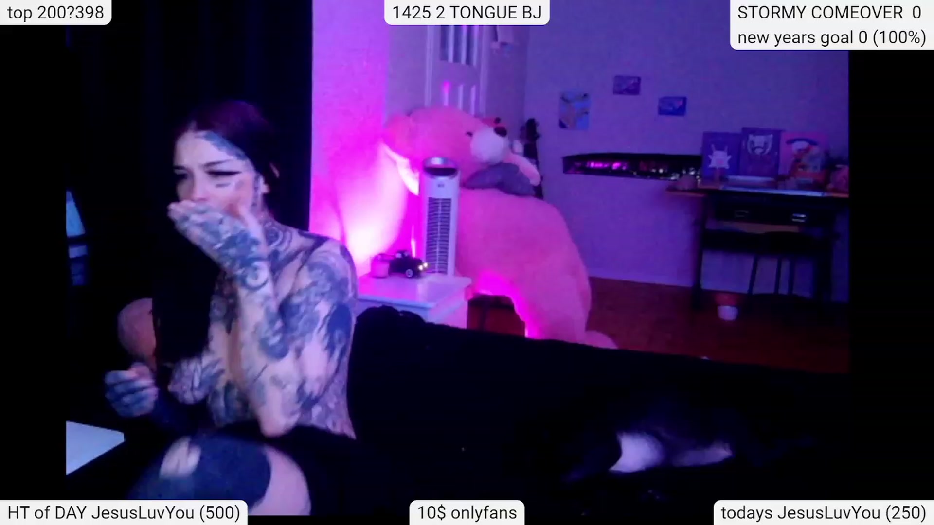 Gallery image thumbnail from Tattoobambi's myfreecams stream on, 01/11/2024, 04:44 image 9 of 20