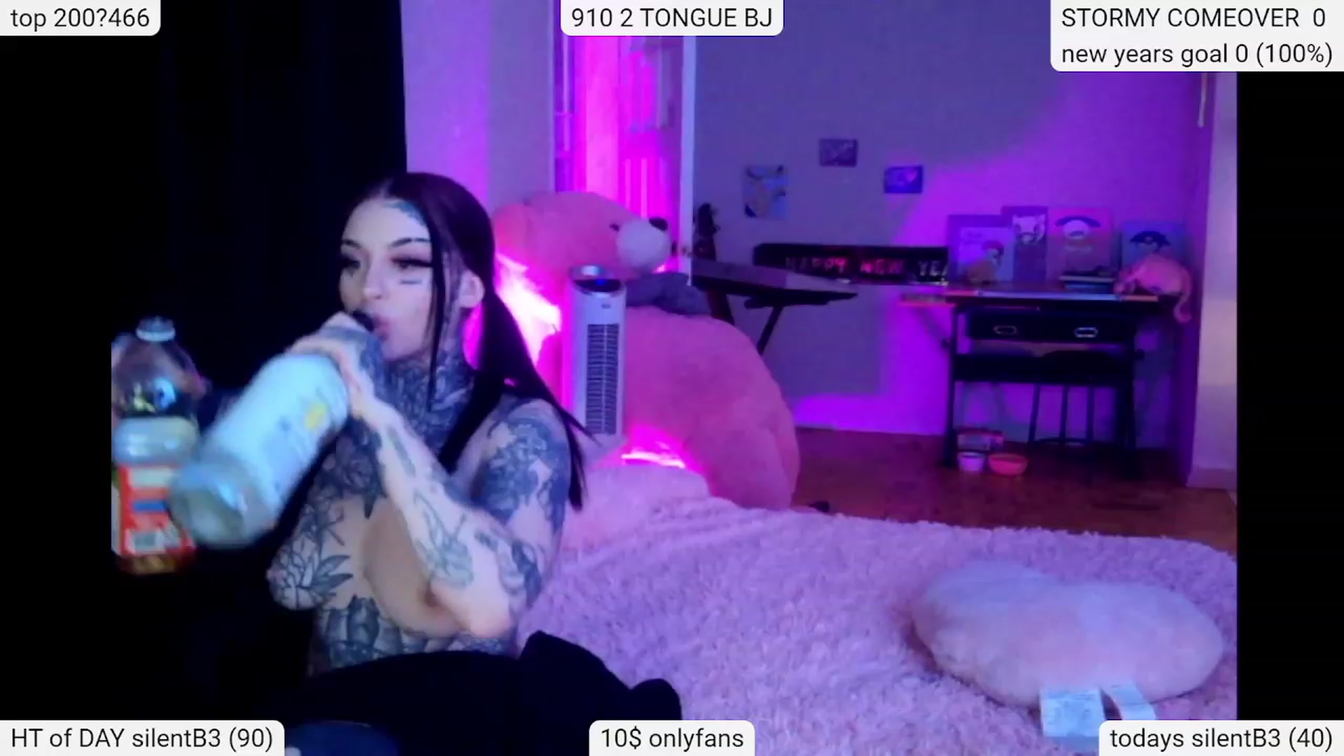 Gallery image thumbnail from Tattoobambi's myfreecams stream on, 01/13/2024, 03:26 image 11 of 20