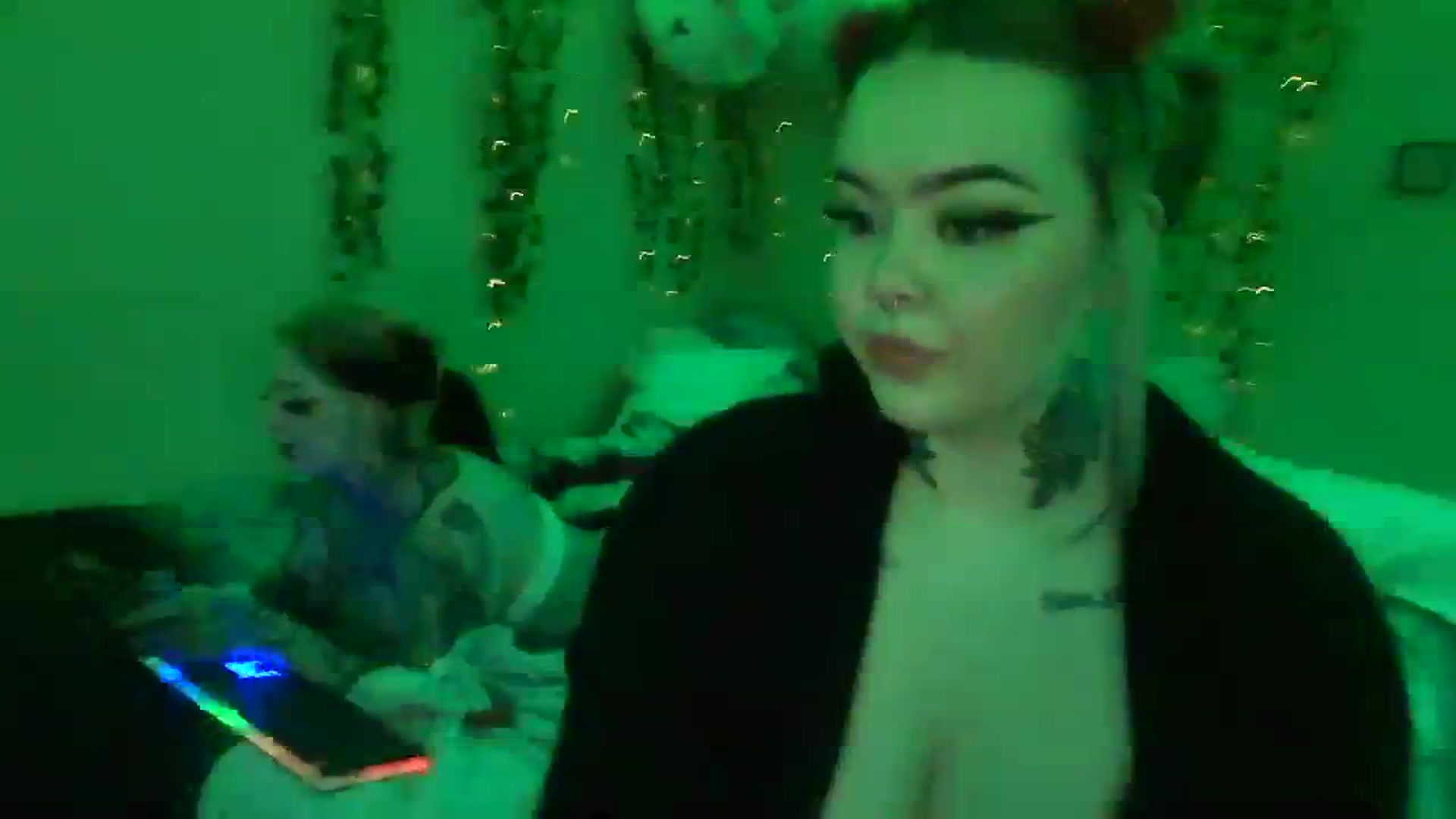 Gallery image thumbnail from Tattoobambi's myfreecams stream on, 02/14/2024, 05:28 image 15 of 20