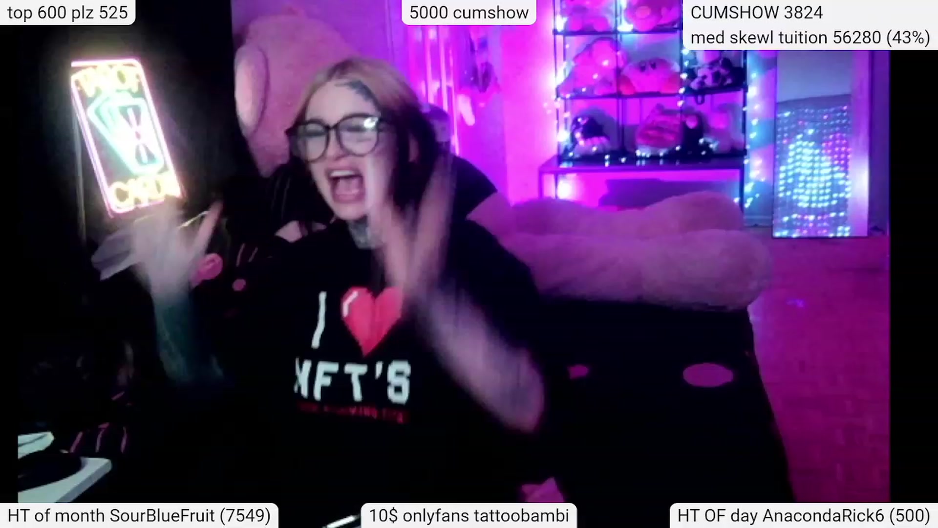 Gallery image thumbnail from Tattoobambi's myfreecams stream on, 03/12/2024, 06:08 image 3 of 20